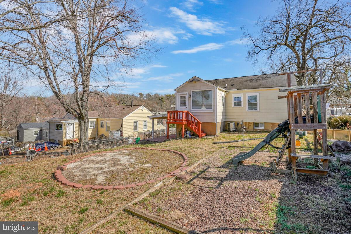 MARY MASON VILLAGE - Residential