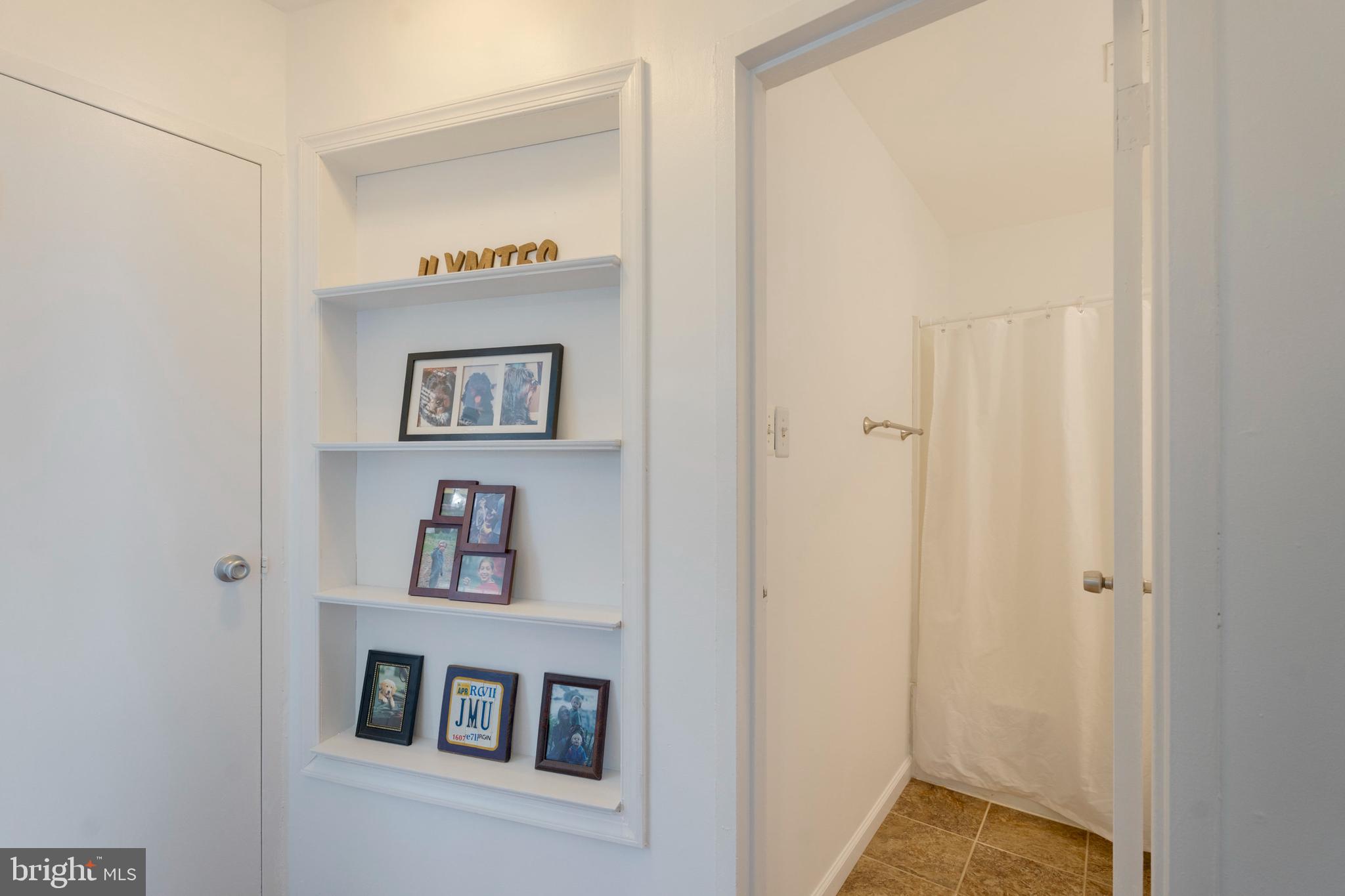 MANASSAS PARK - Residential Lease