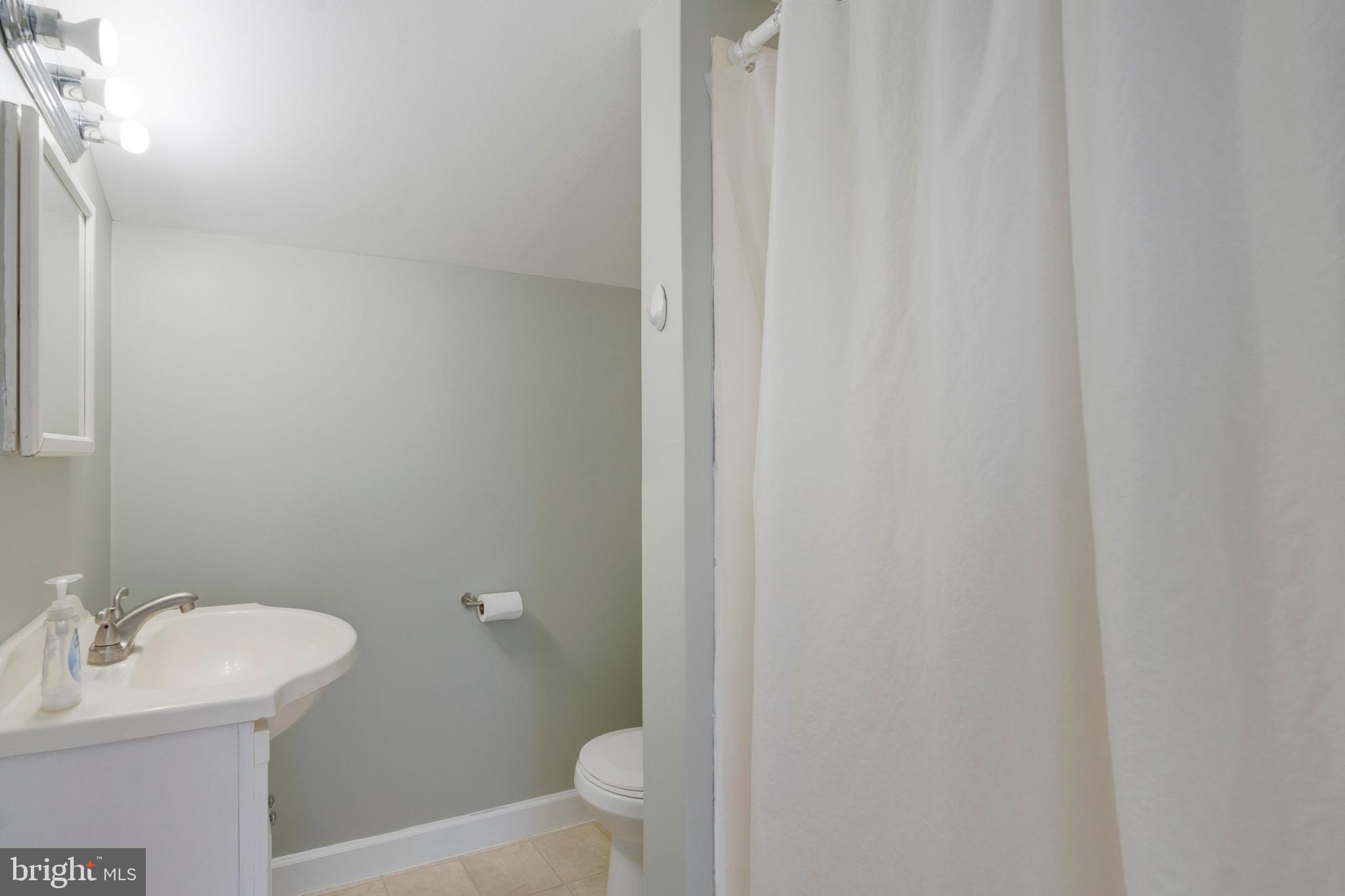 MANASSAS PARK - Residential Lease