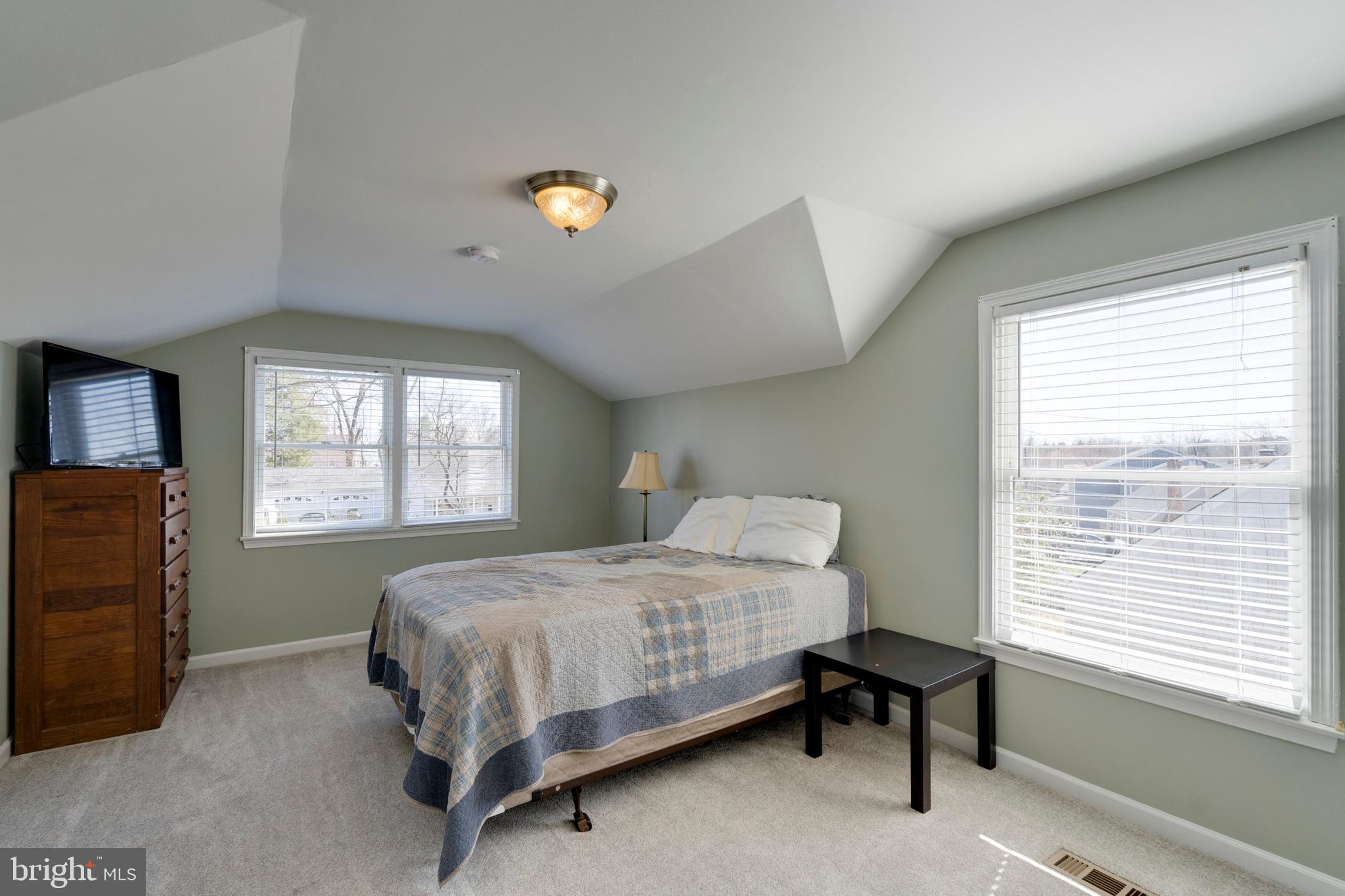 MANASSAS PARK - Residential Lease