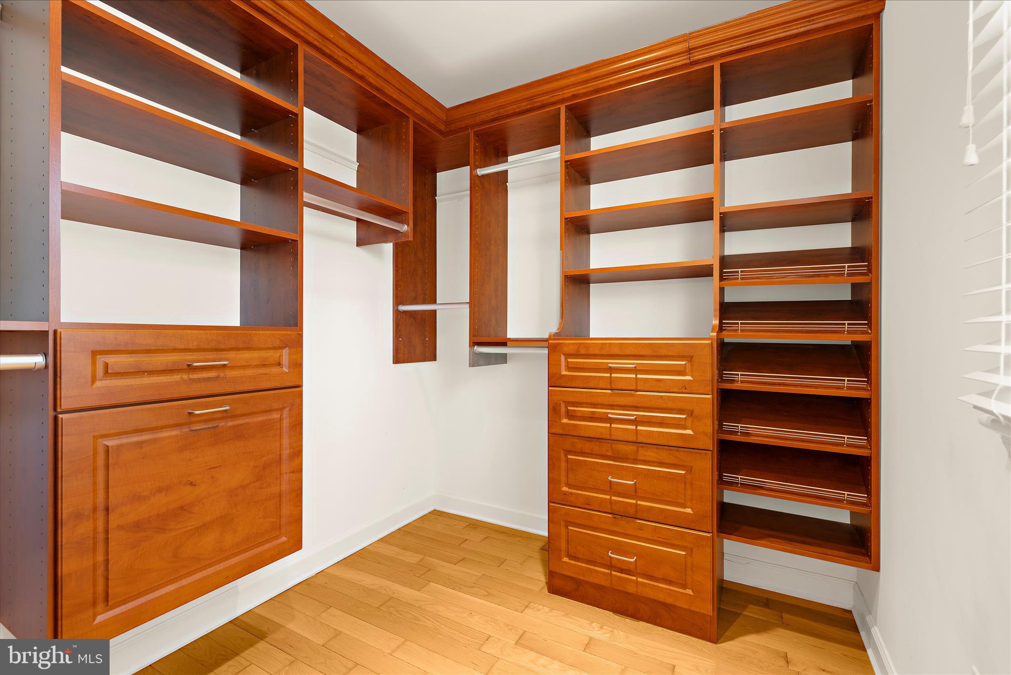 ULMSTEAD ESTATES - Residential