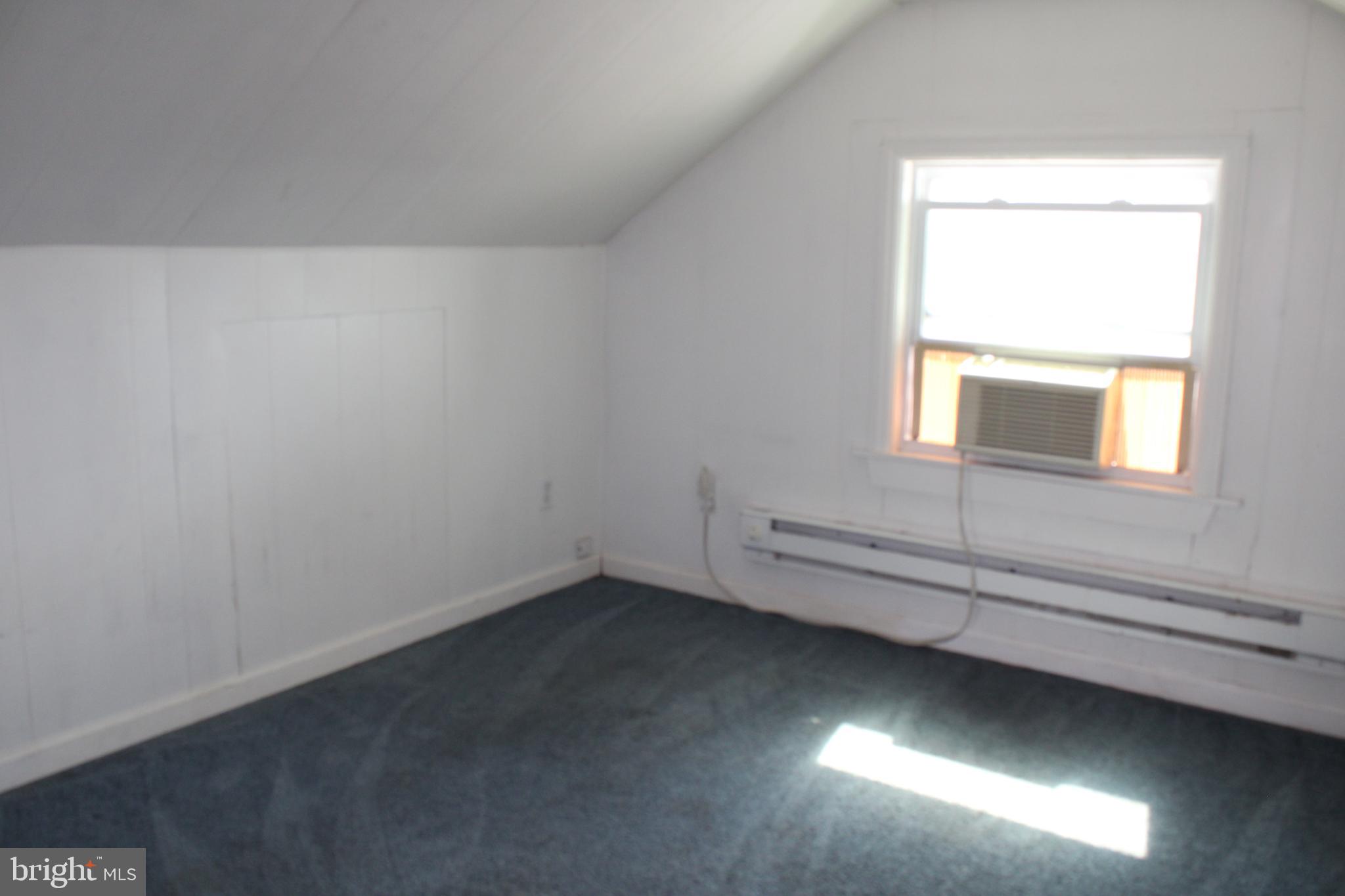 NORTH END - Residential