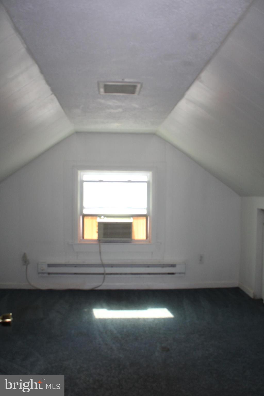 NORTH END - Residential