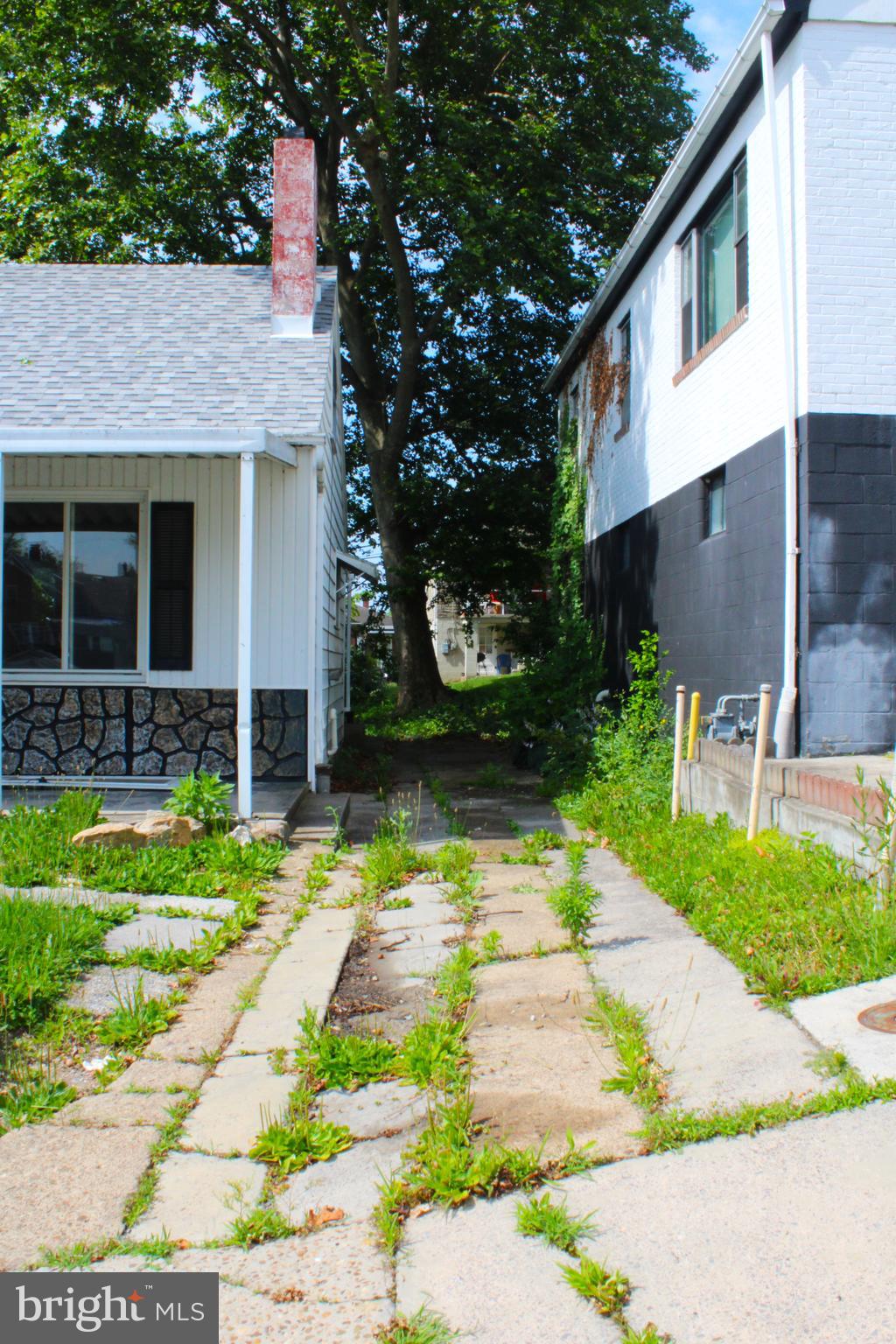 NORTH END - Residential