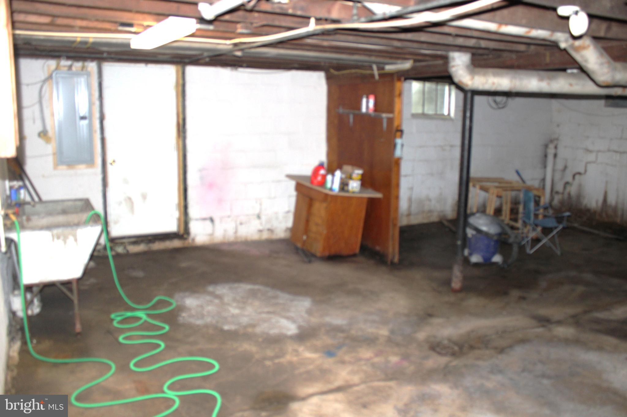 NORTH END - Residential