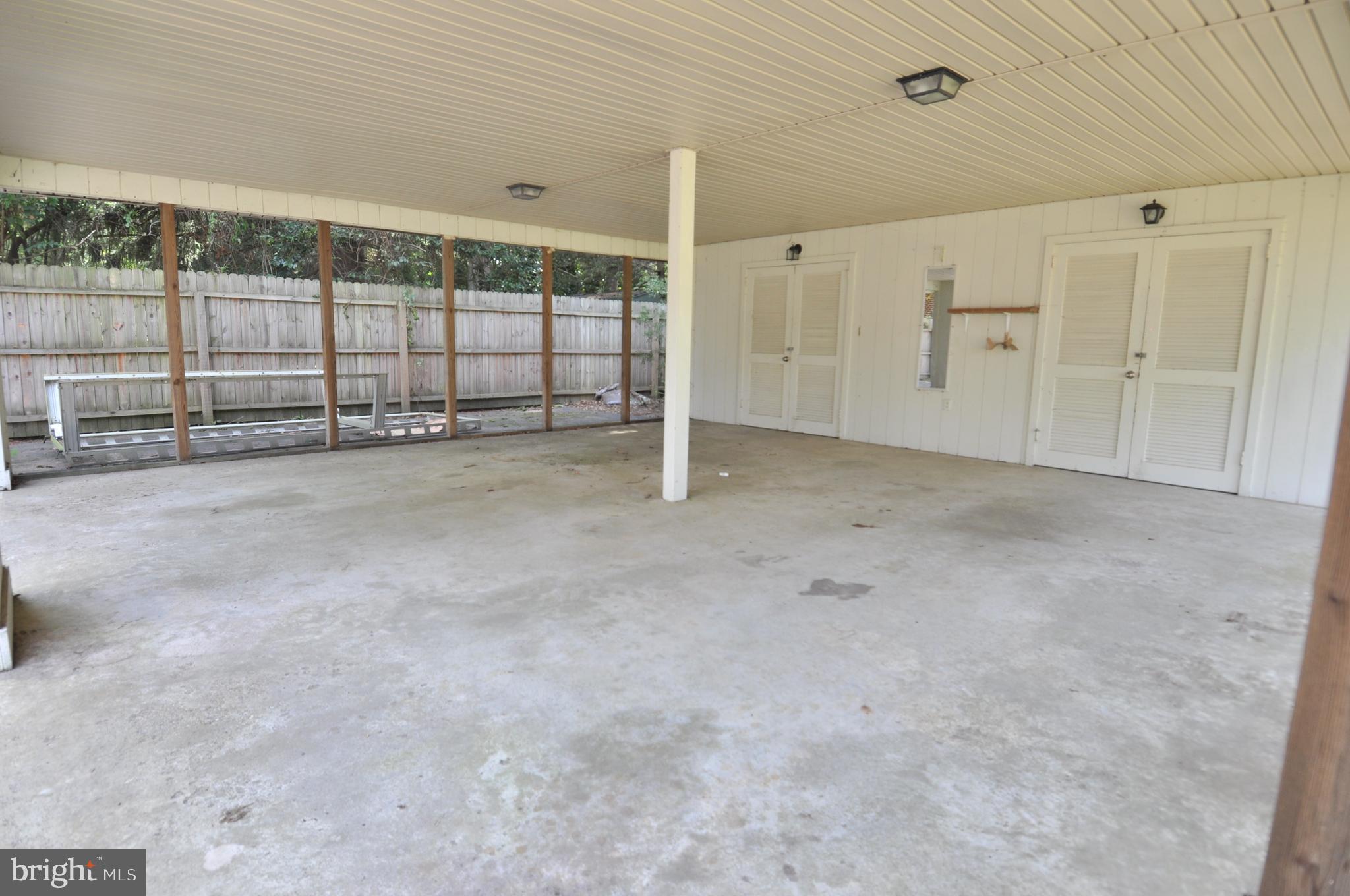 WINTER QUARTERS - Residential