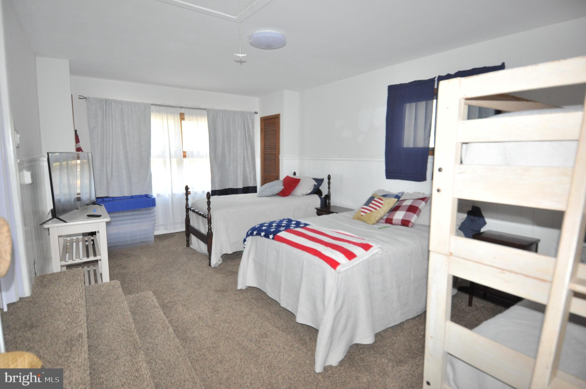 WINTER QUARTERS - Residential