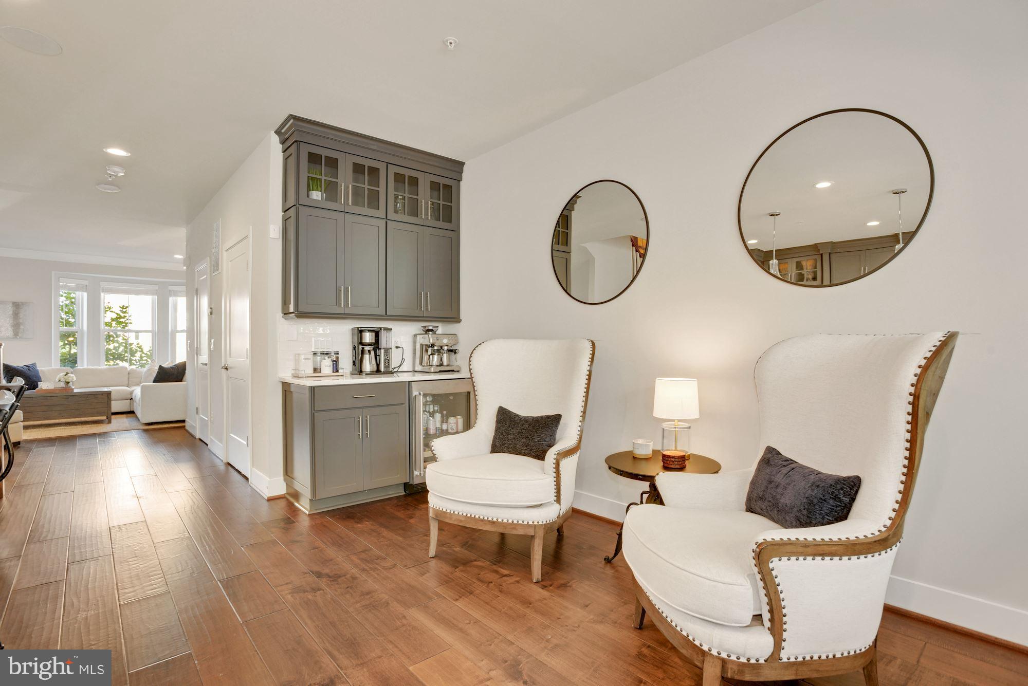 MOSAIC AT MERRIFIELD - Residential