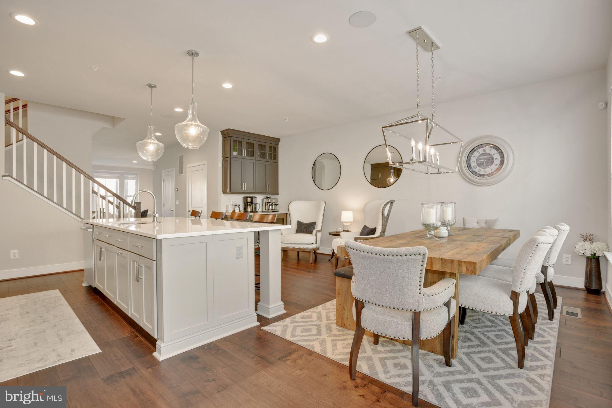 MOSAIC AT MERRIFIELD - Residential