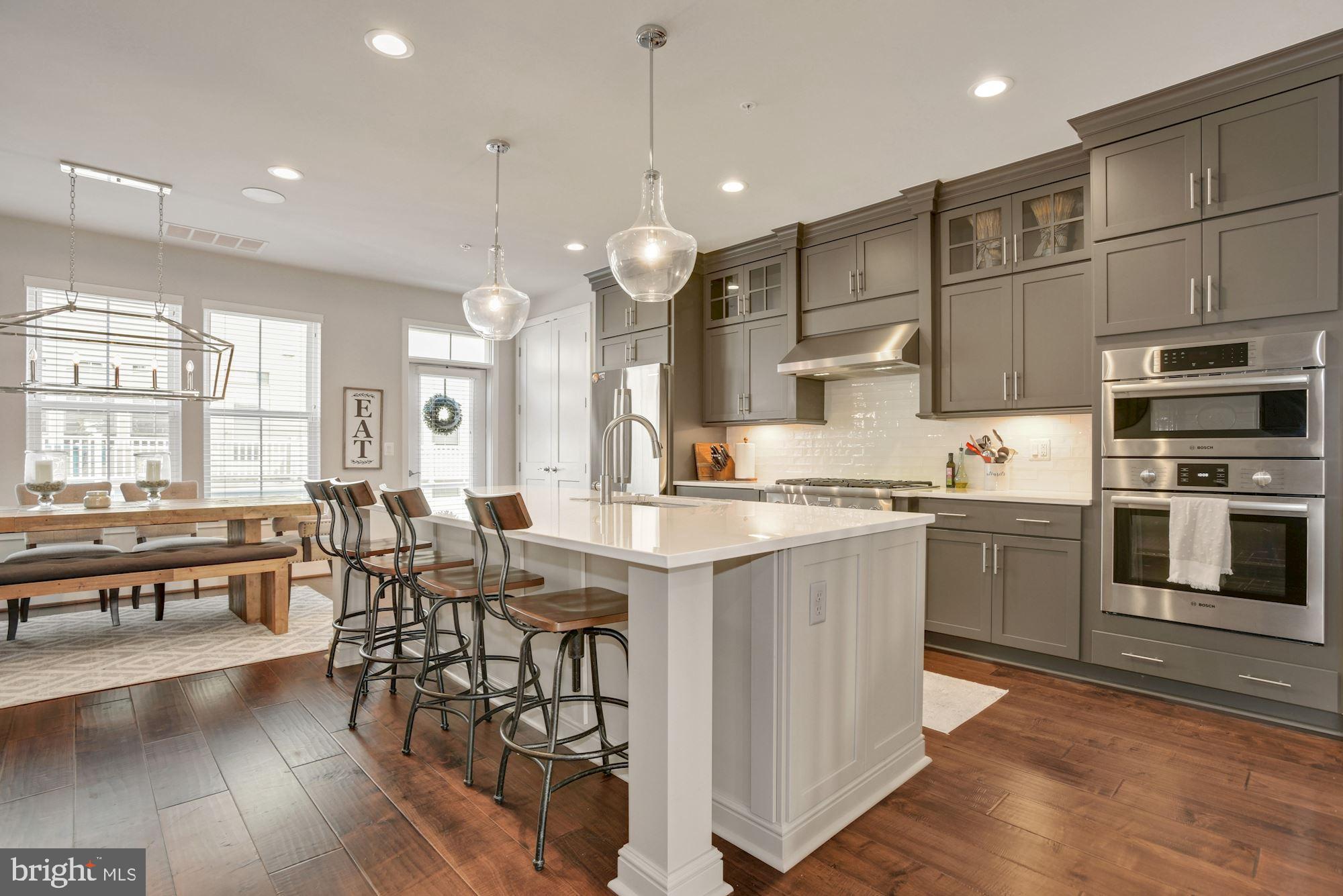 MOSAIC AT MERRIFIELD - Residential