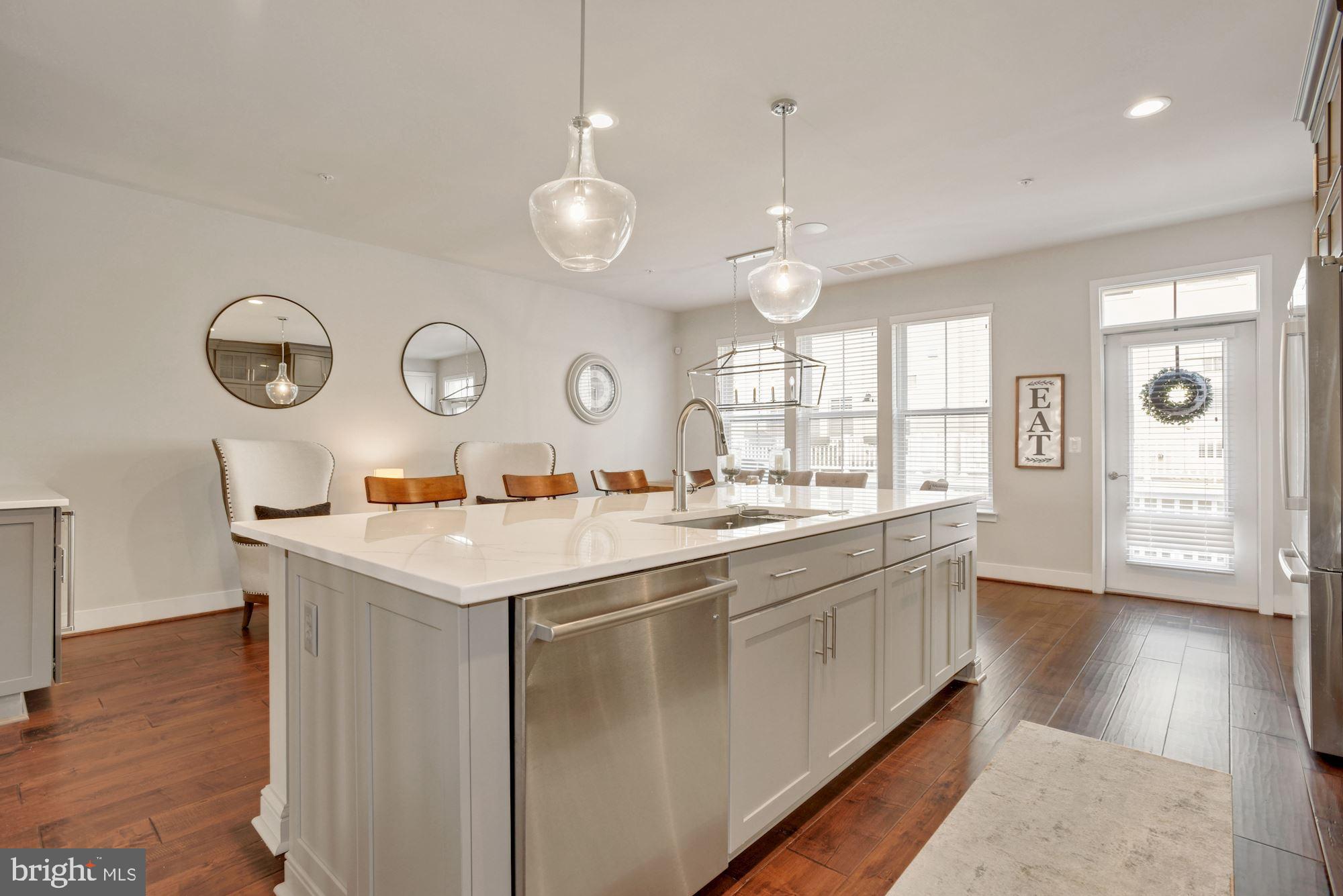 MOSAIC AT MERRIFIELD - Residential