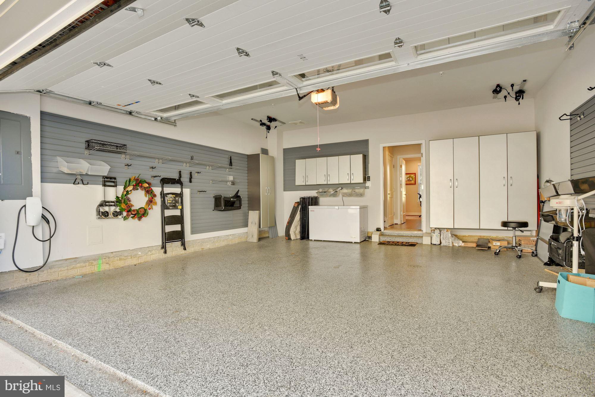 MOSAIC AT MERRIFIELD - Residential