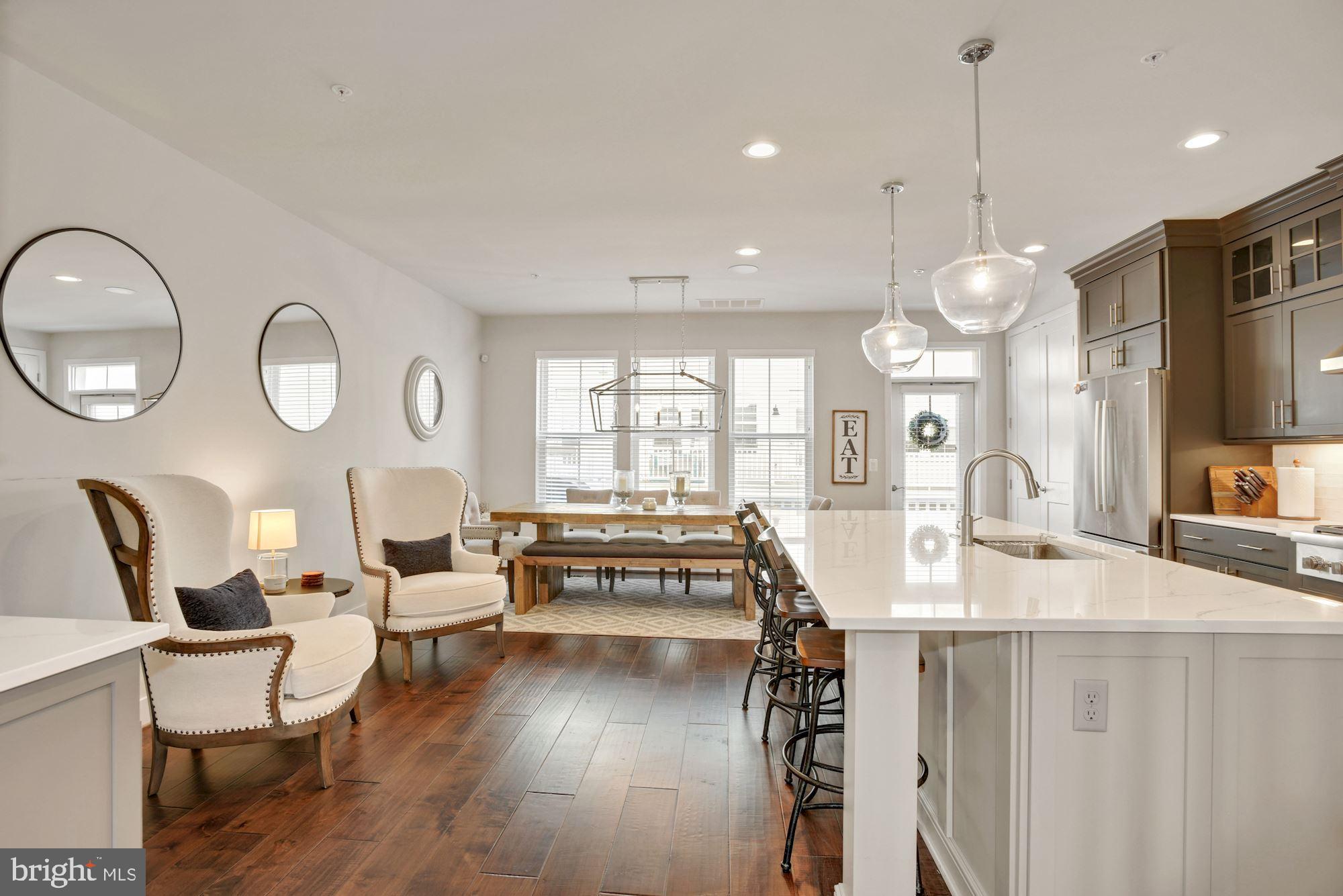 MOSAIC AT MERRIFIELD - Residential