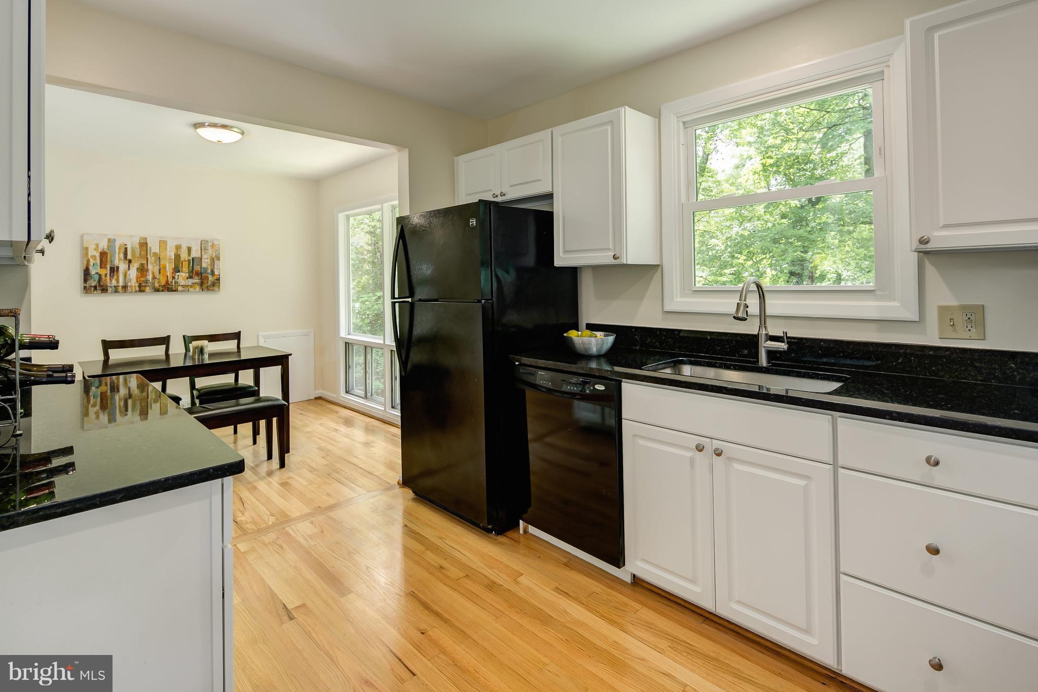 FAIRFAX VILLA - Residential