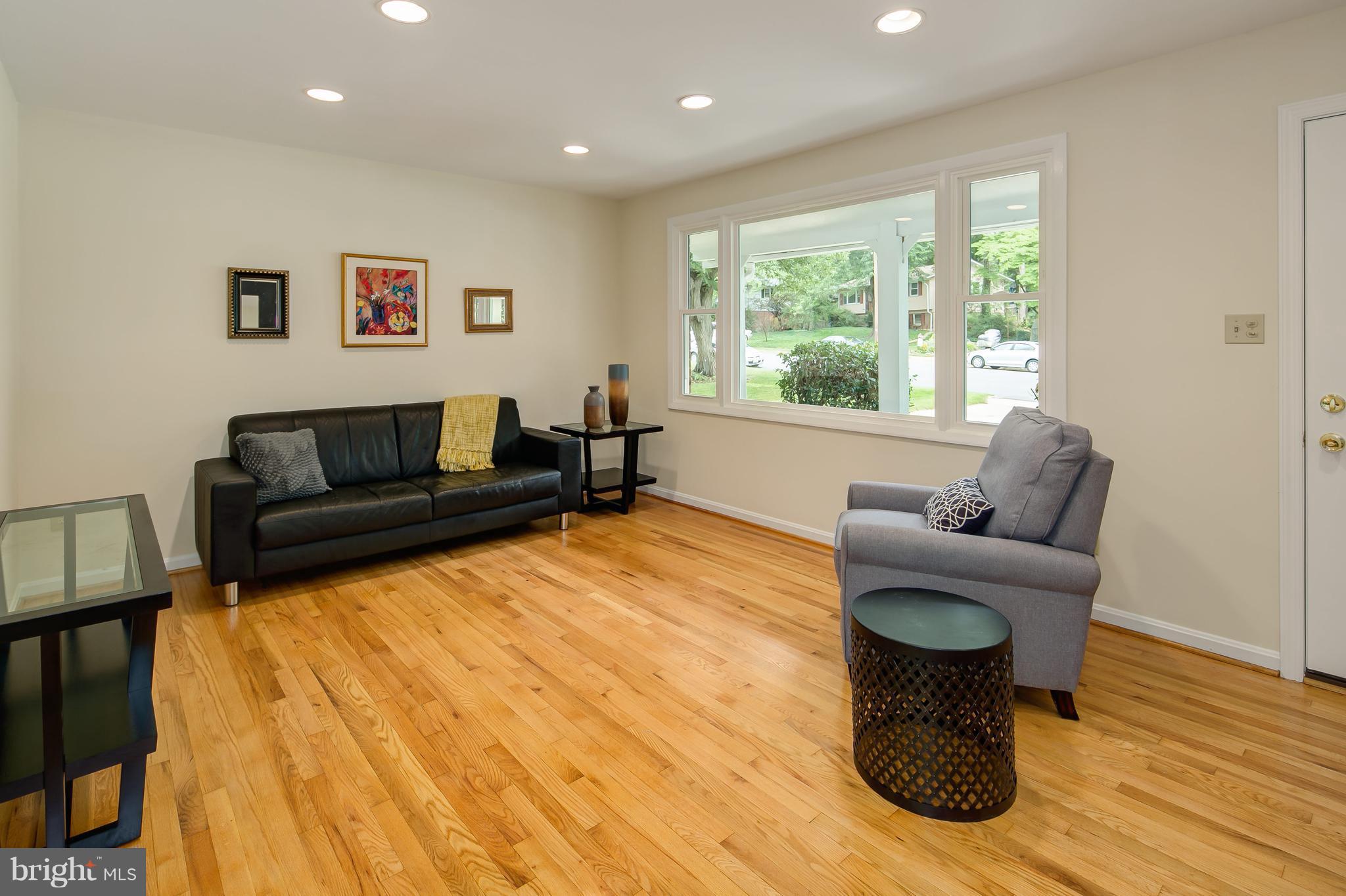 FAIRFAX VILLA - Residential