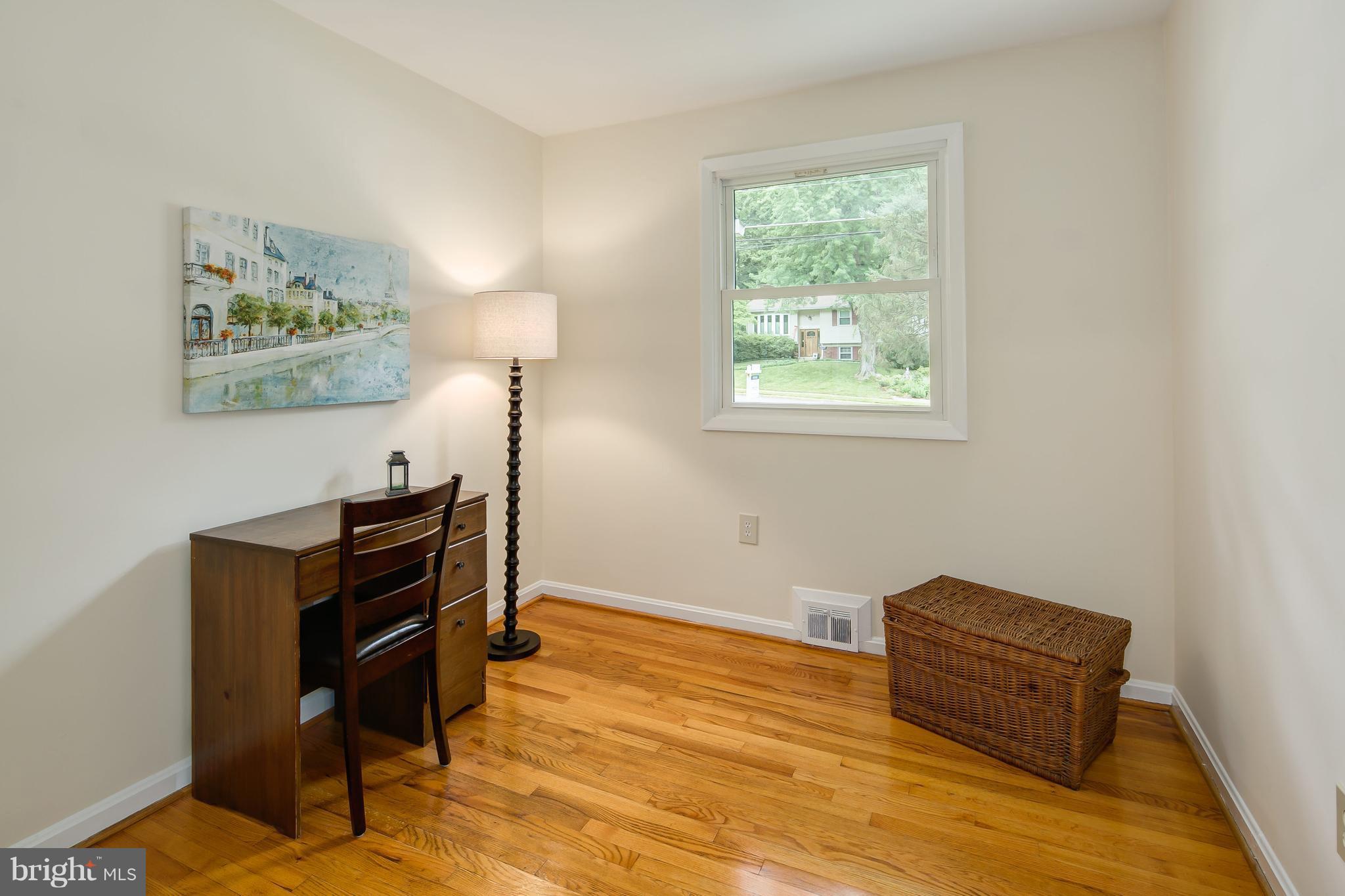 FAIRFAX VILLA - Residential