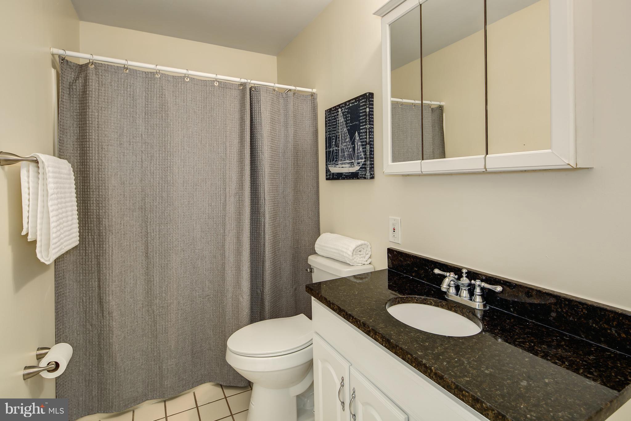 FAIRFAX VILLA - Residential