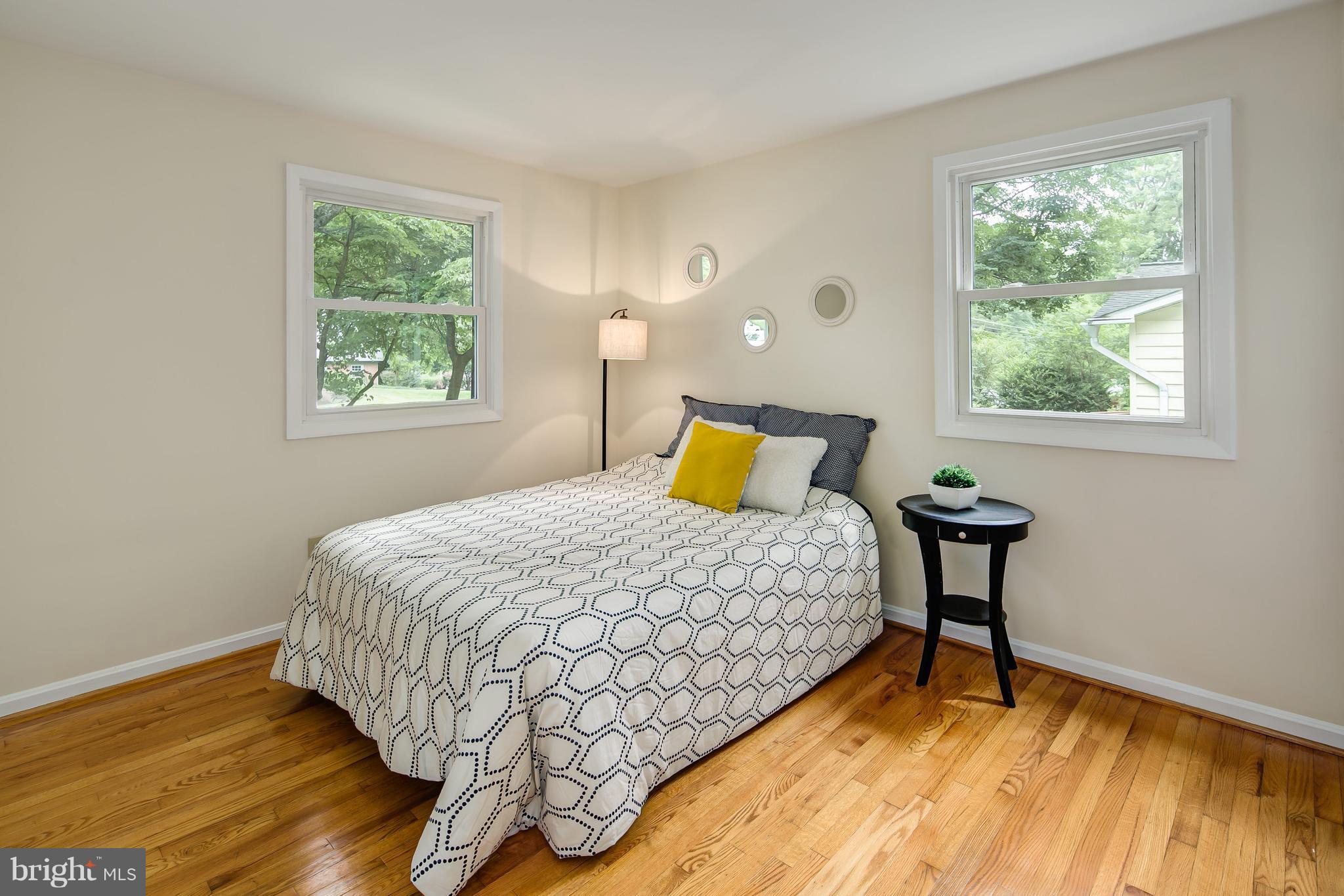 FAIRFAX VILLA - Residential