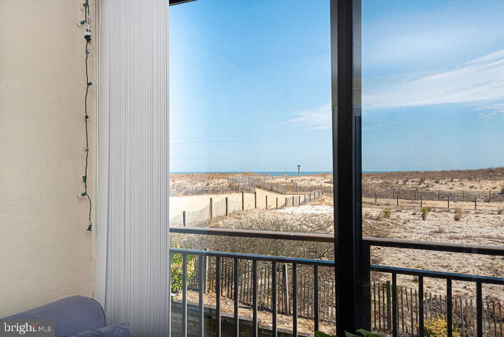 6803 E ATLANTIC AVENUE 1B