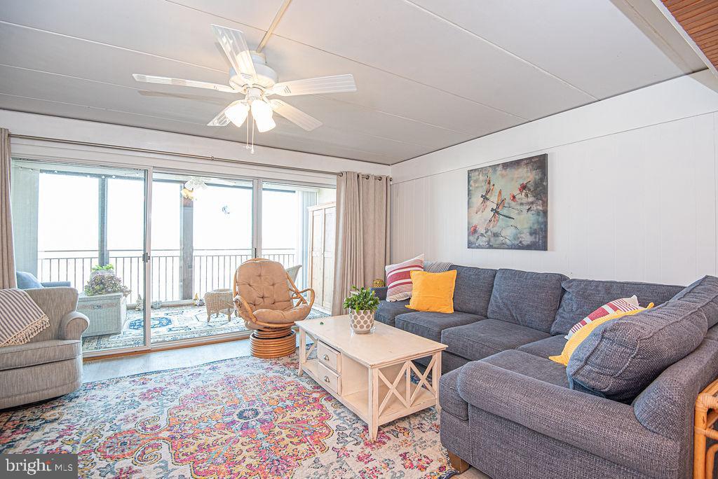 6803 E ATLANTIC AVENUE 1B