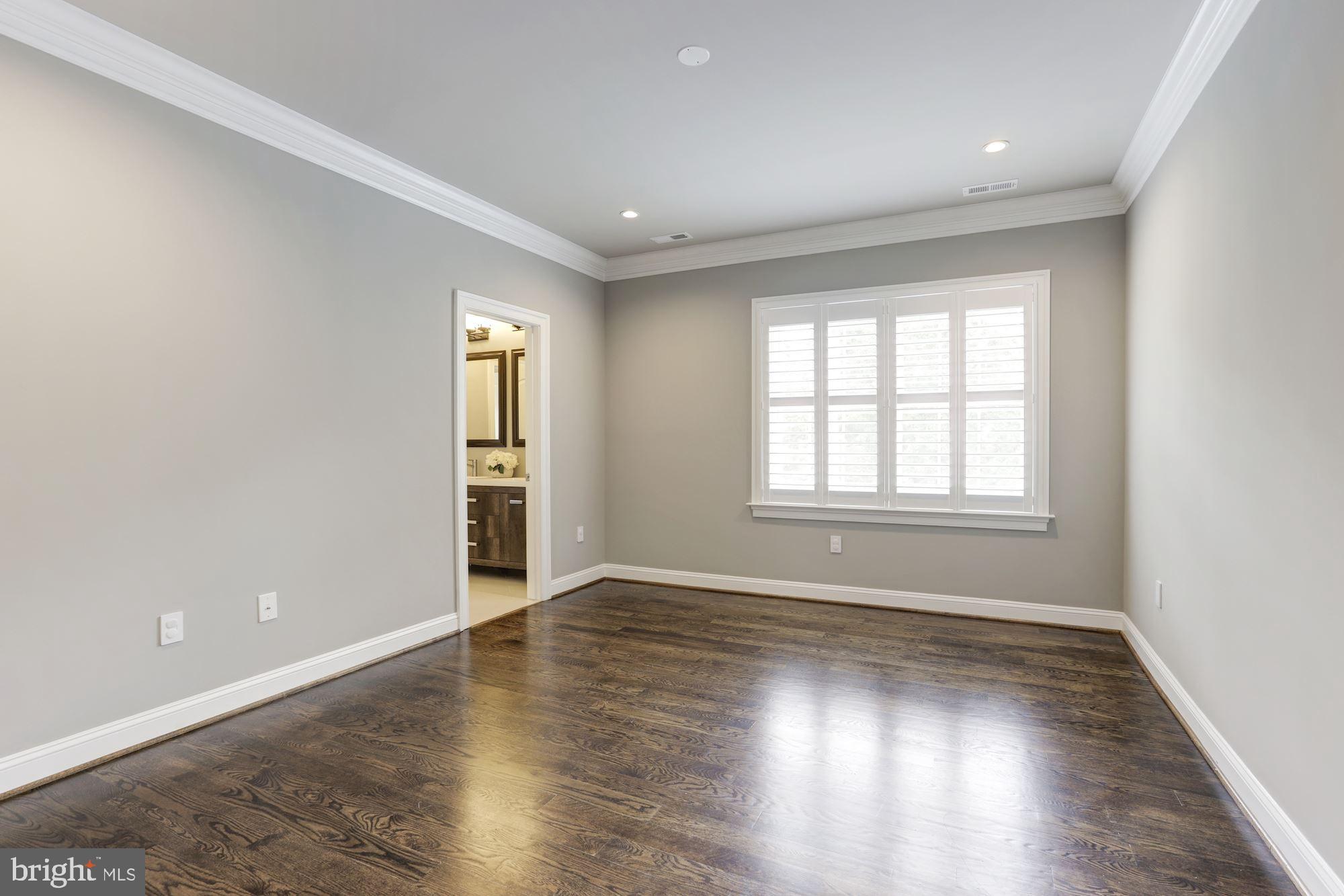 KENT GARDENS - Residential