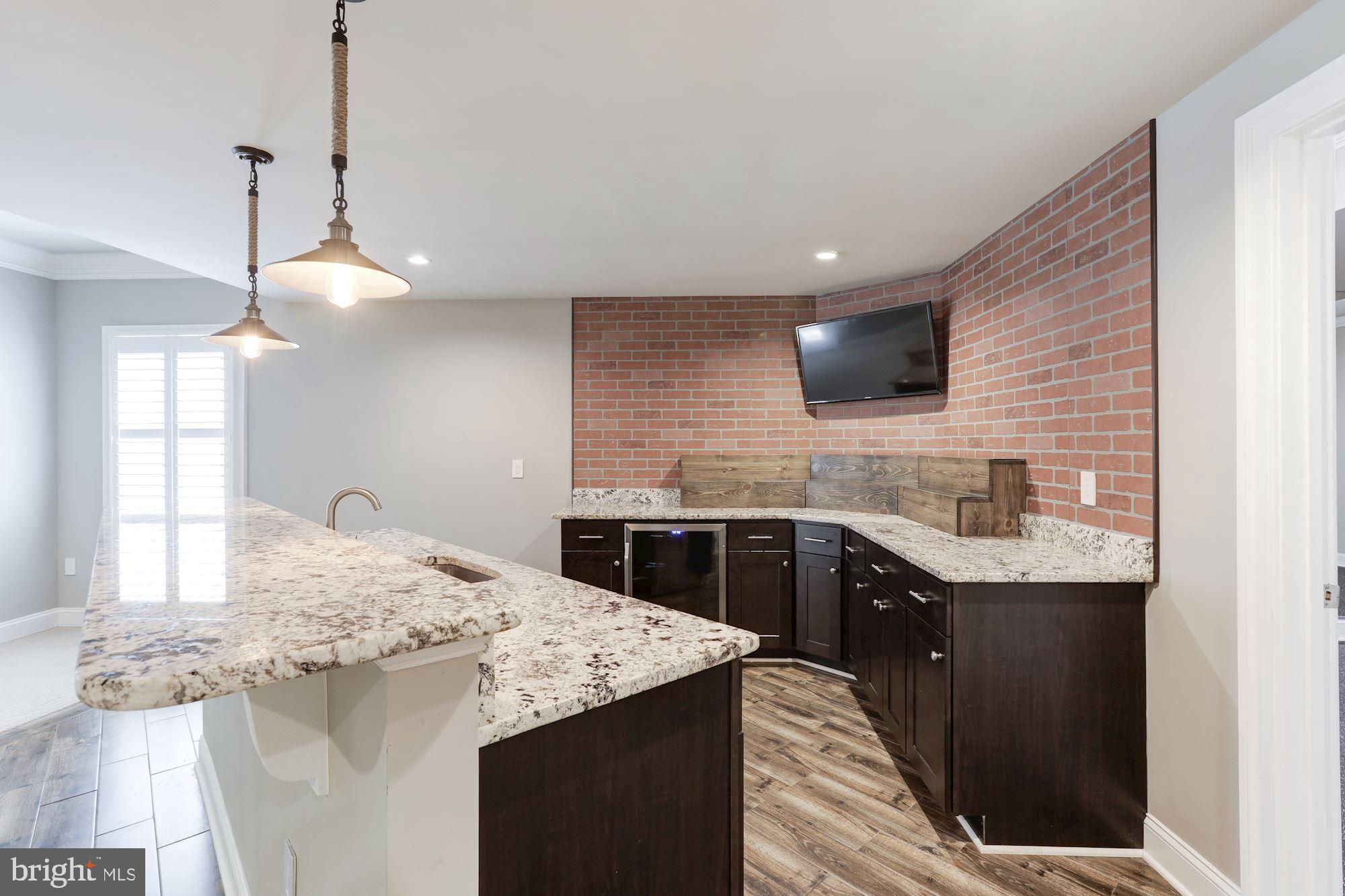 KENT GARDENS - Residential