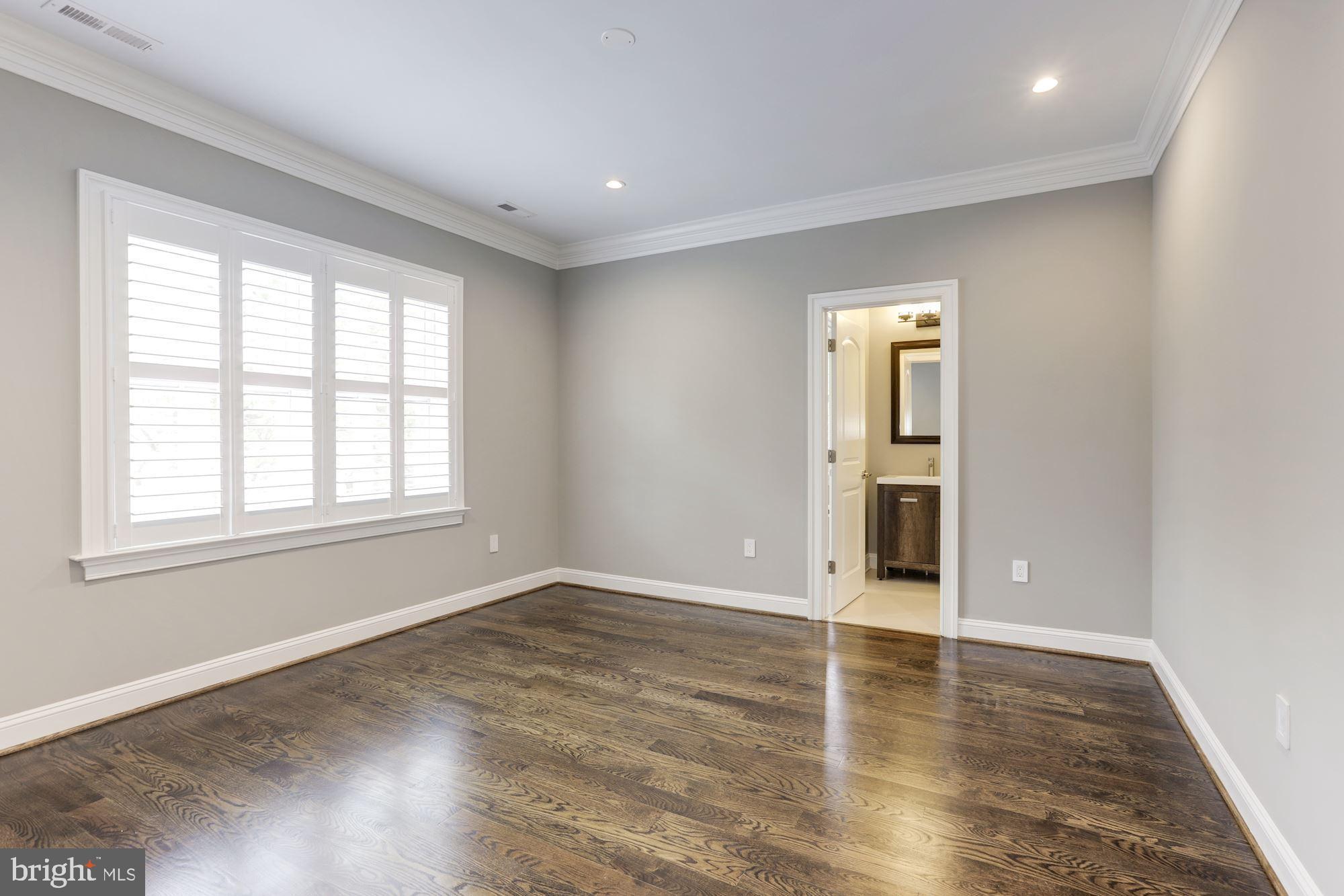 KENT GARDENS - Residential