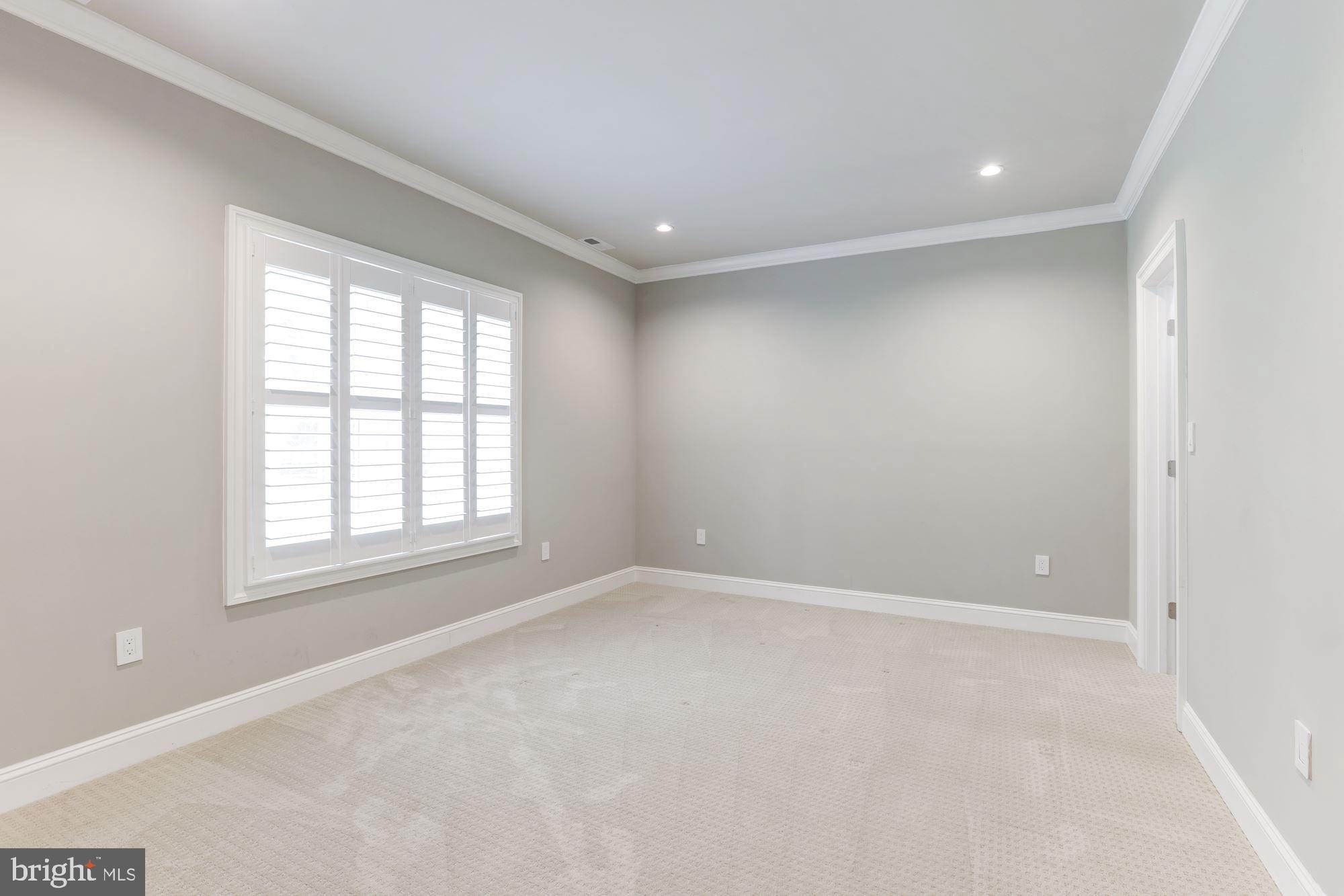 KENT GARDENS - Residential