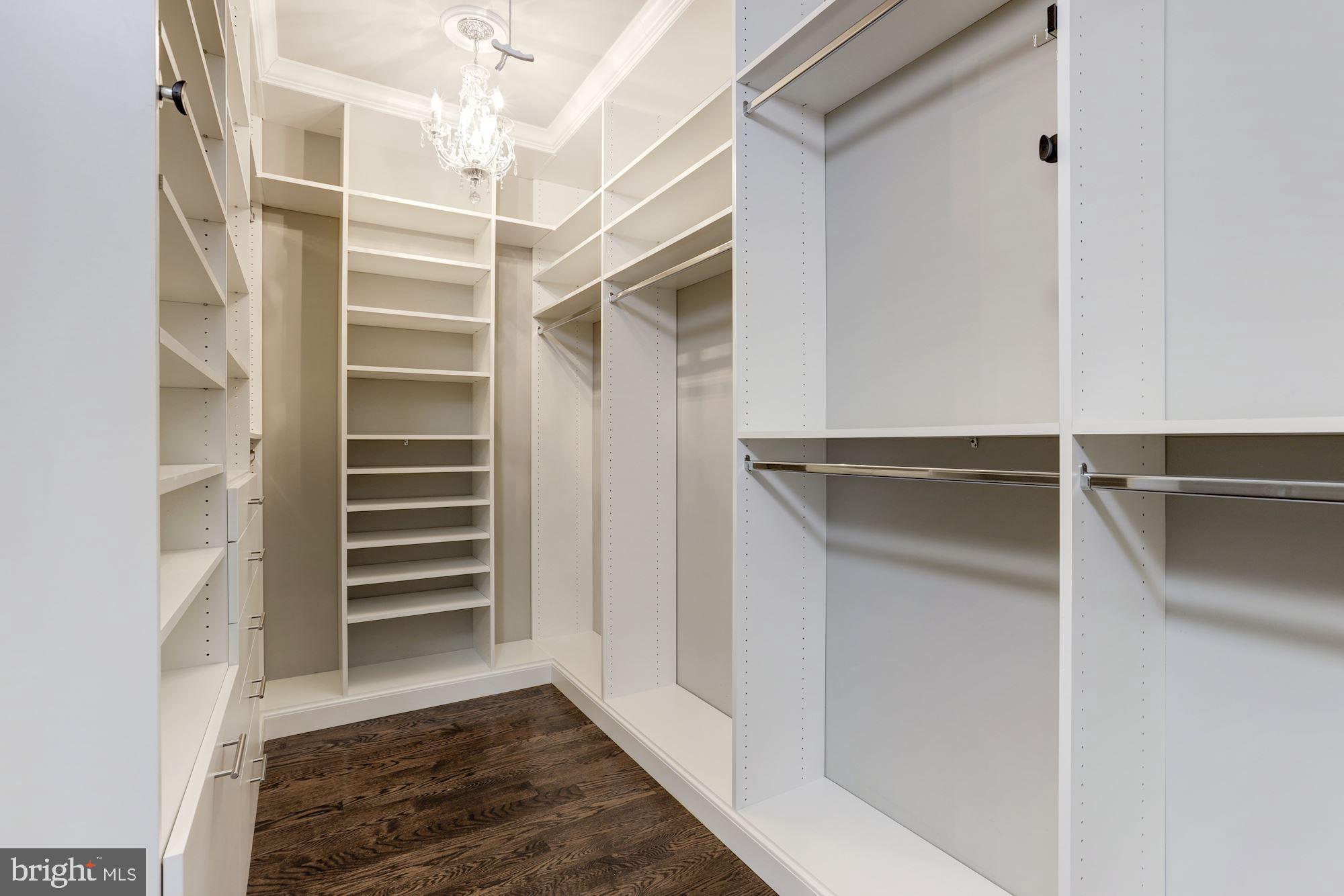 KENT GARDENS - Residential