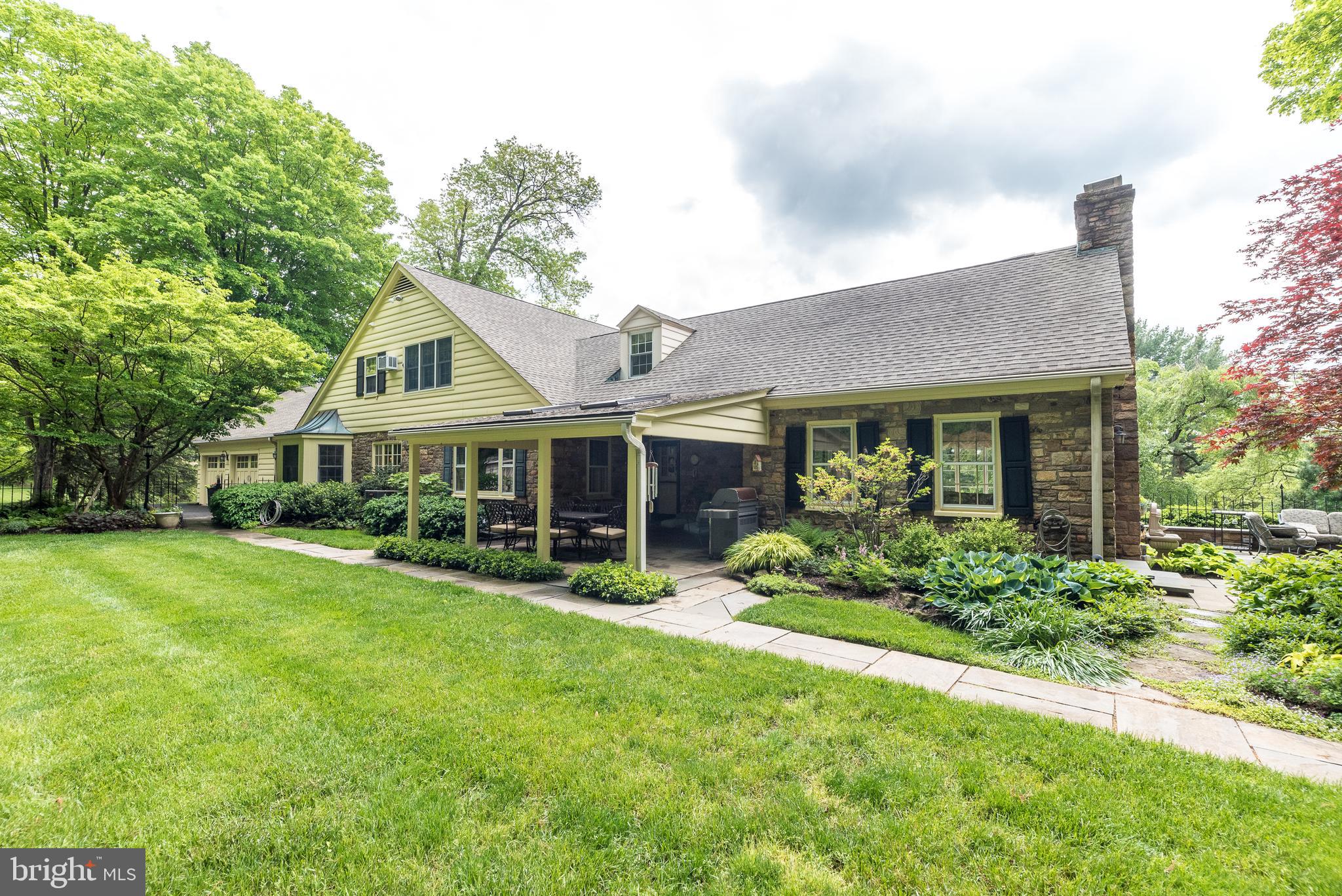 SPRING VALLEY - Land