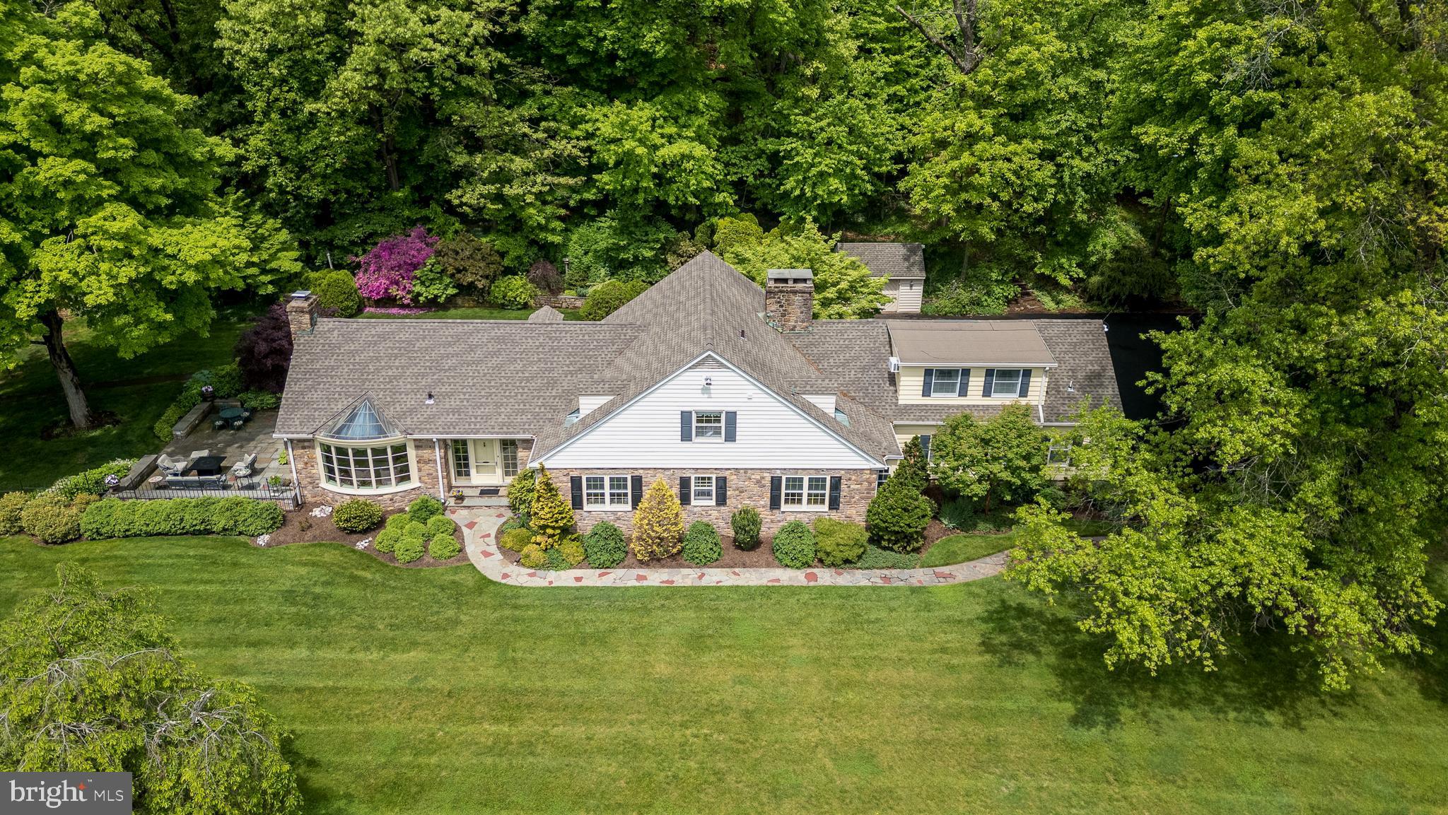 SPRING VALLEY - Land