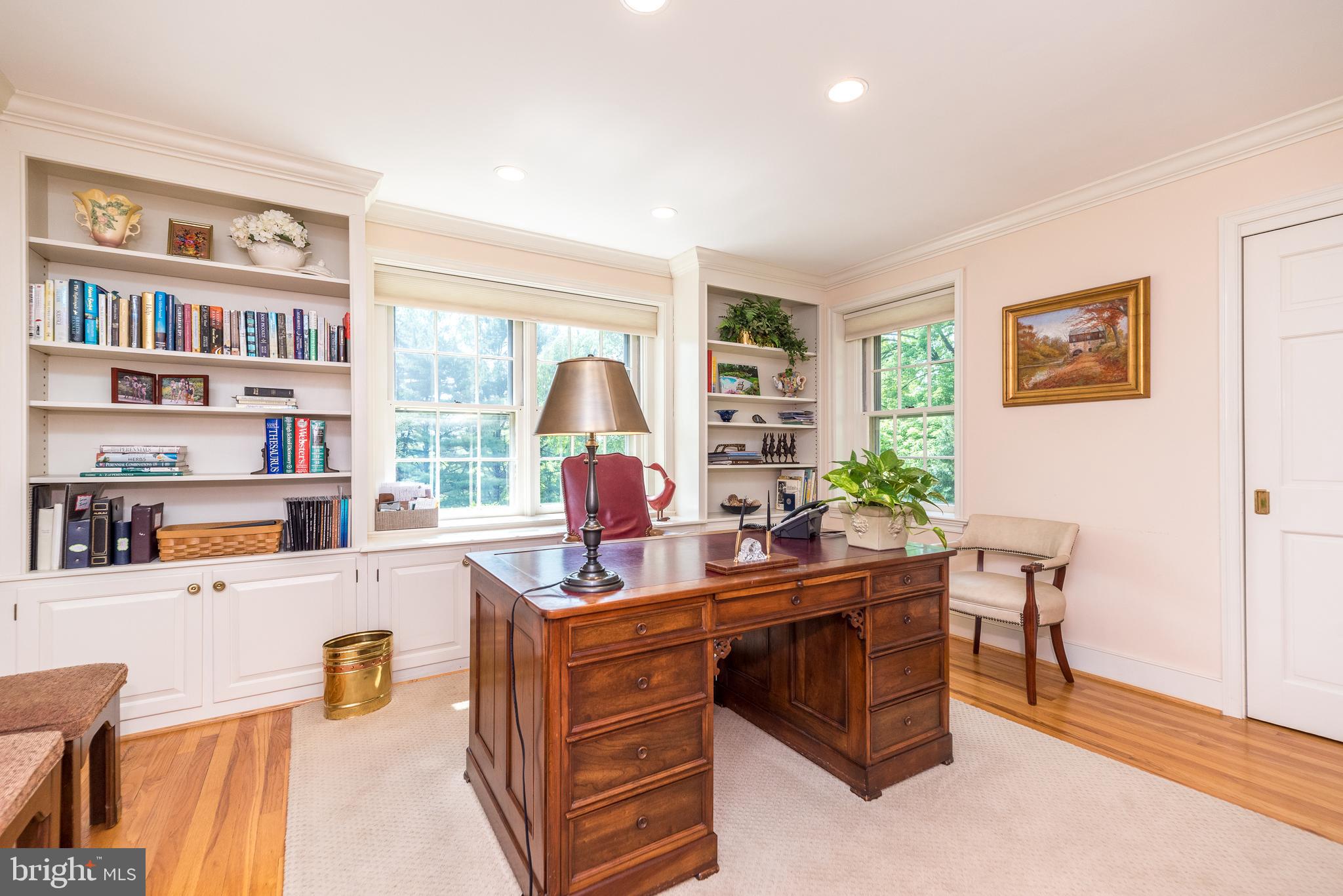 SPRING VALLEY - Land