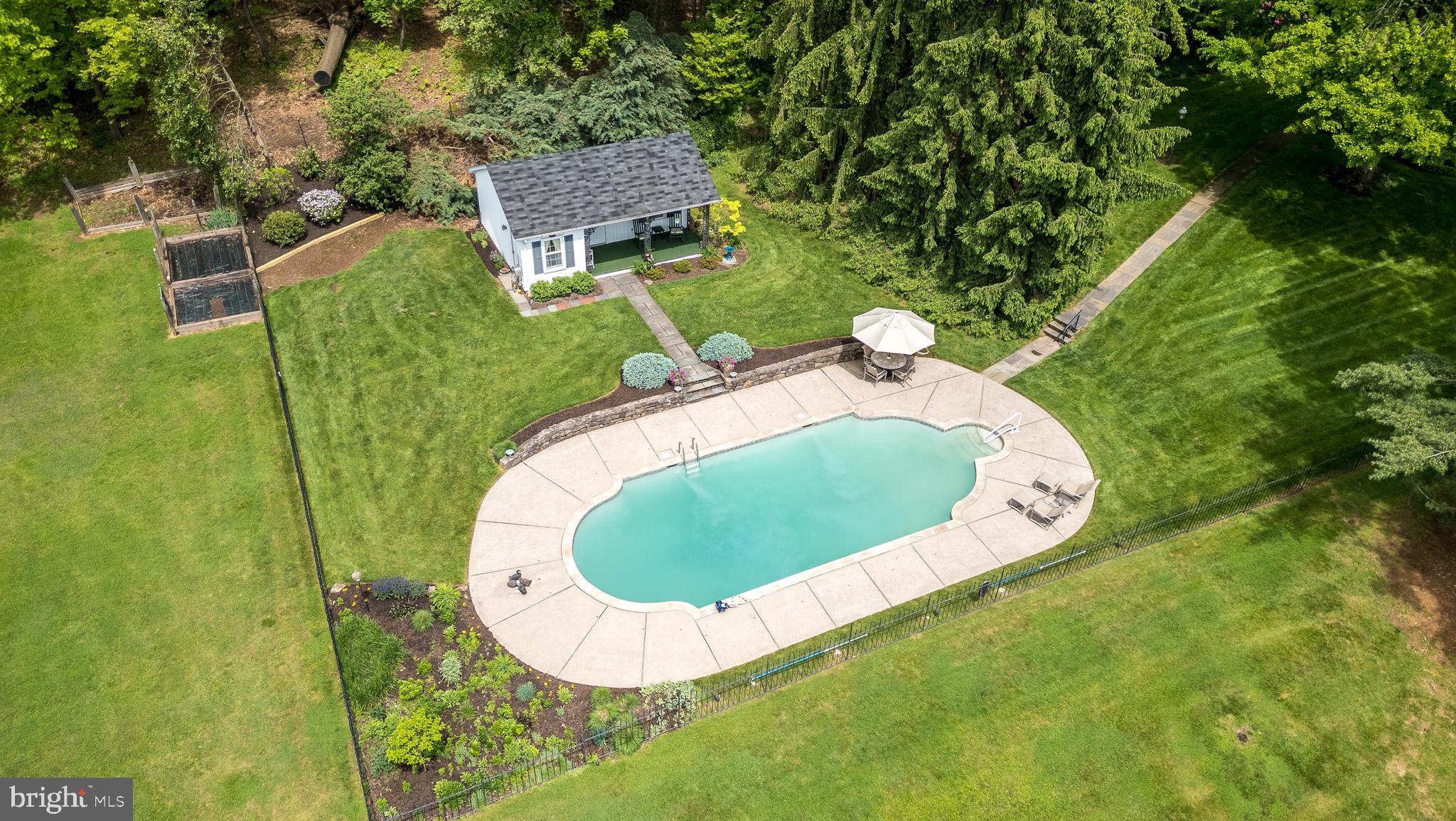 SPRING VALLEY - Land