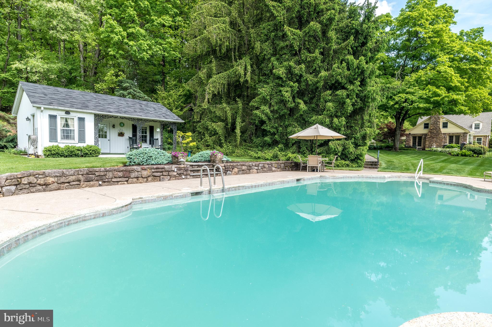 SPRING VALLEY - Land