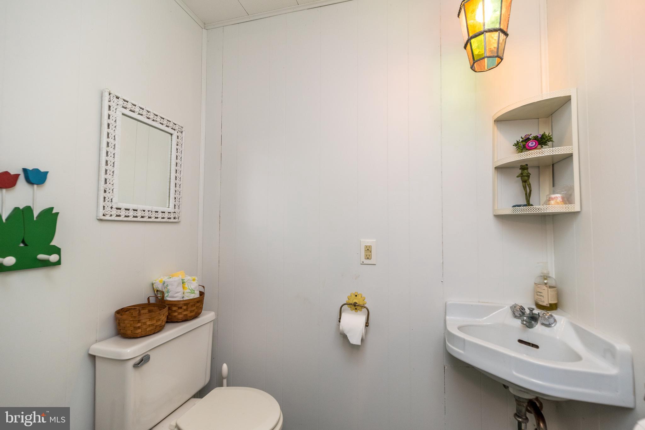 SPRING VALLEY - Land