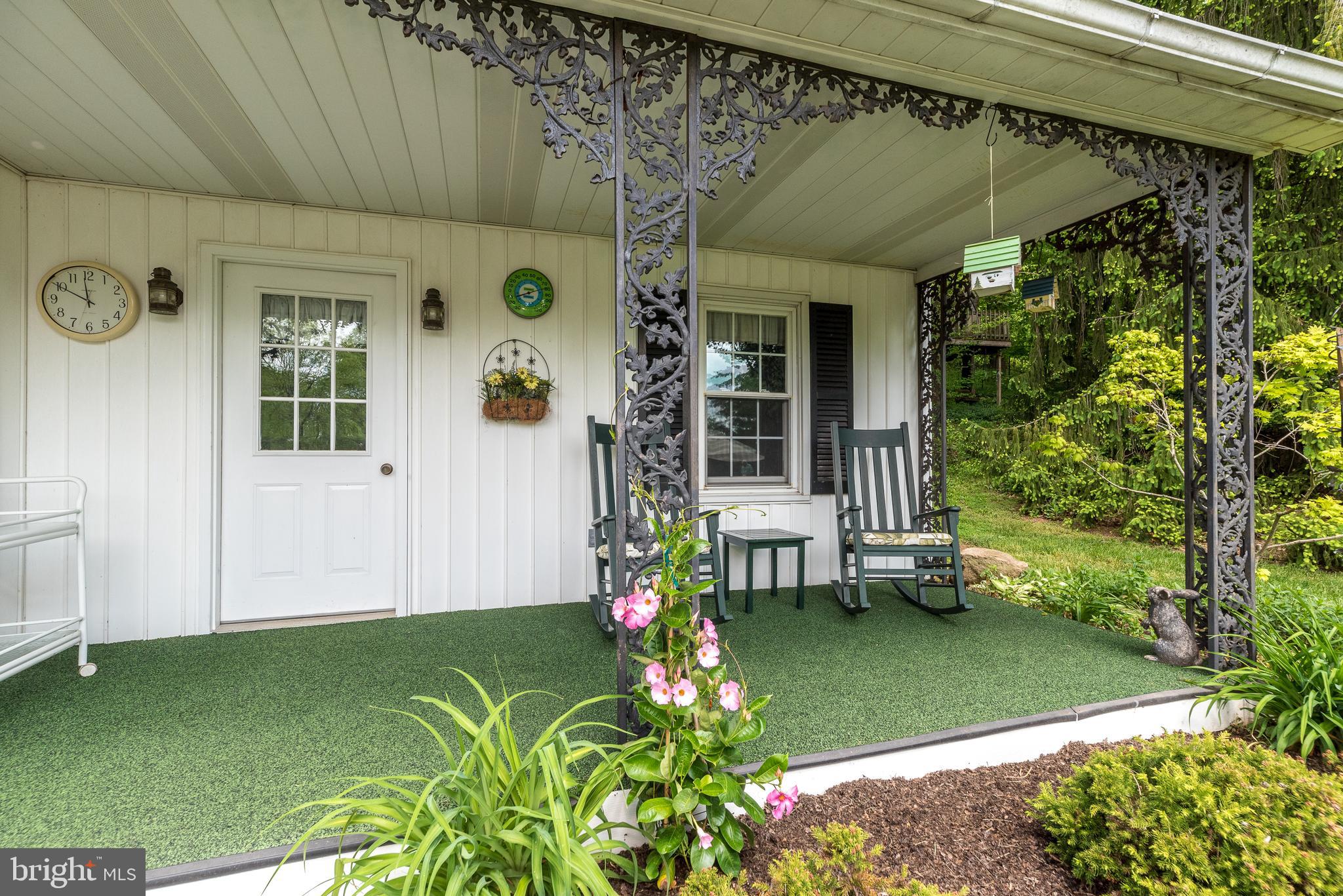 SPRING VALLEY - Land