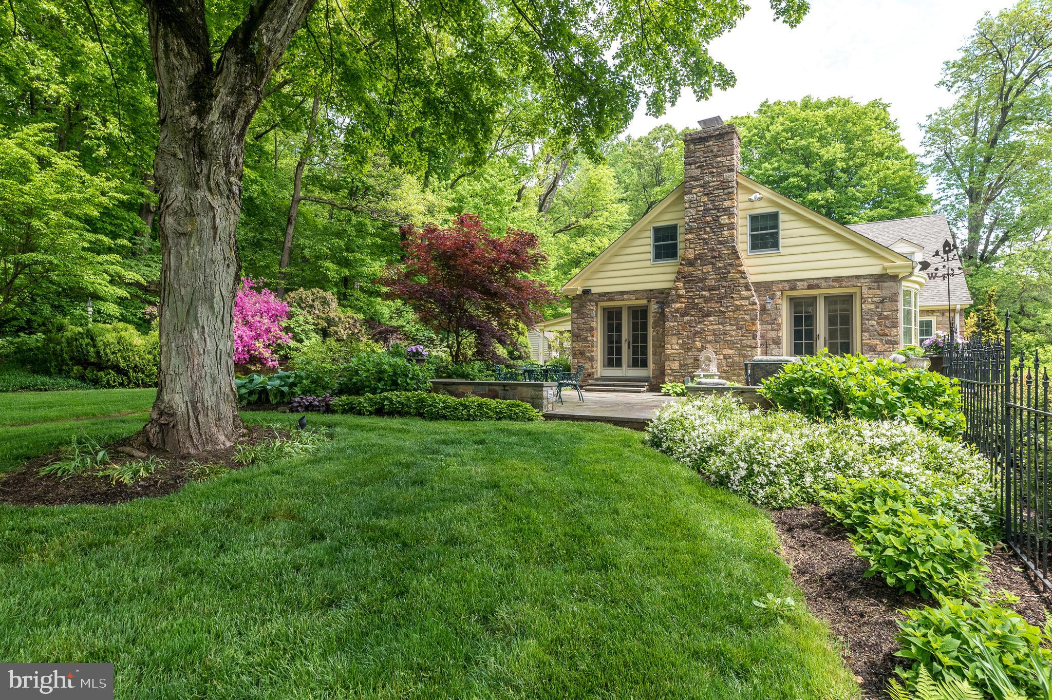 SPRING VALLEY - Land