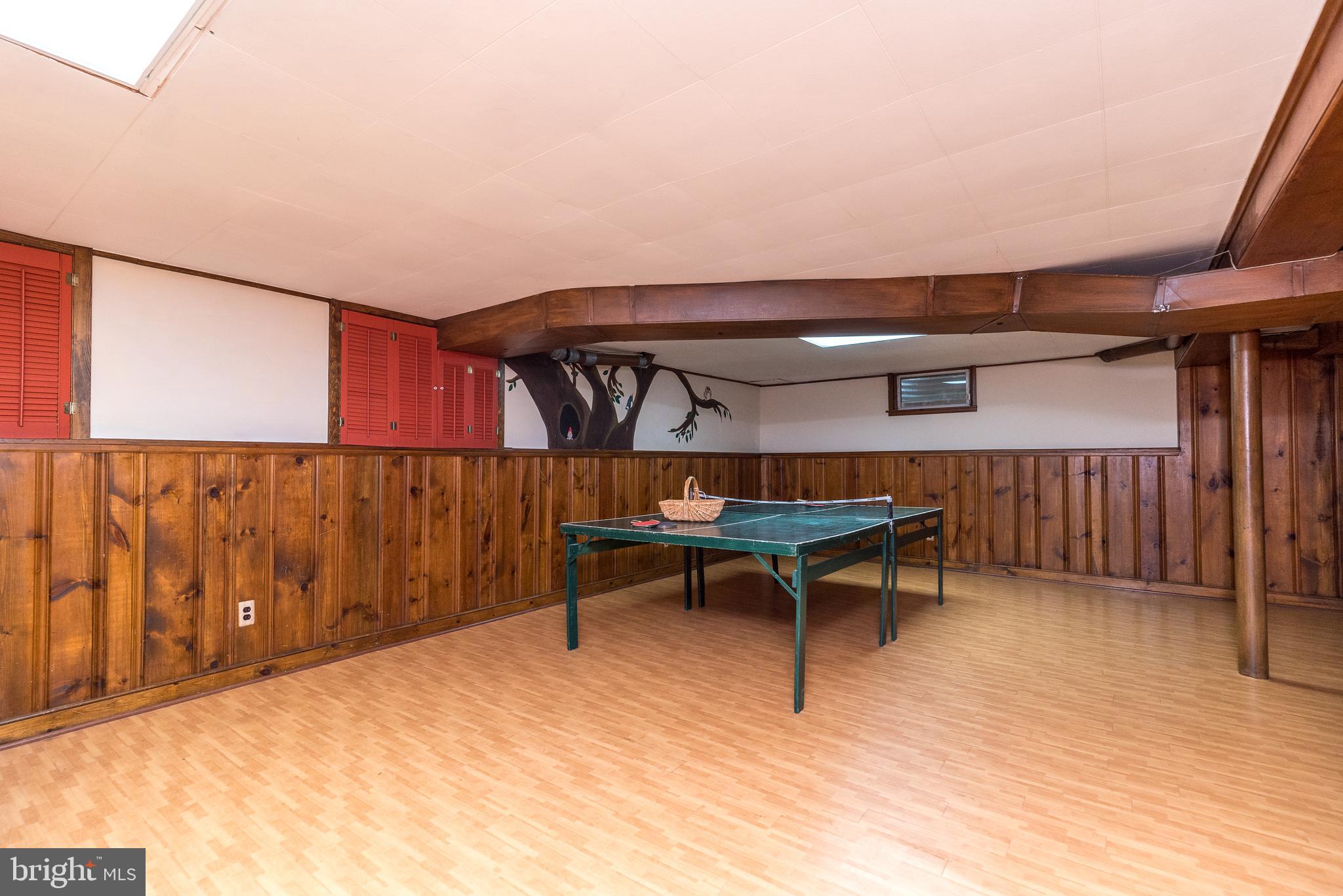 SPRING VALLEY - Land