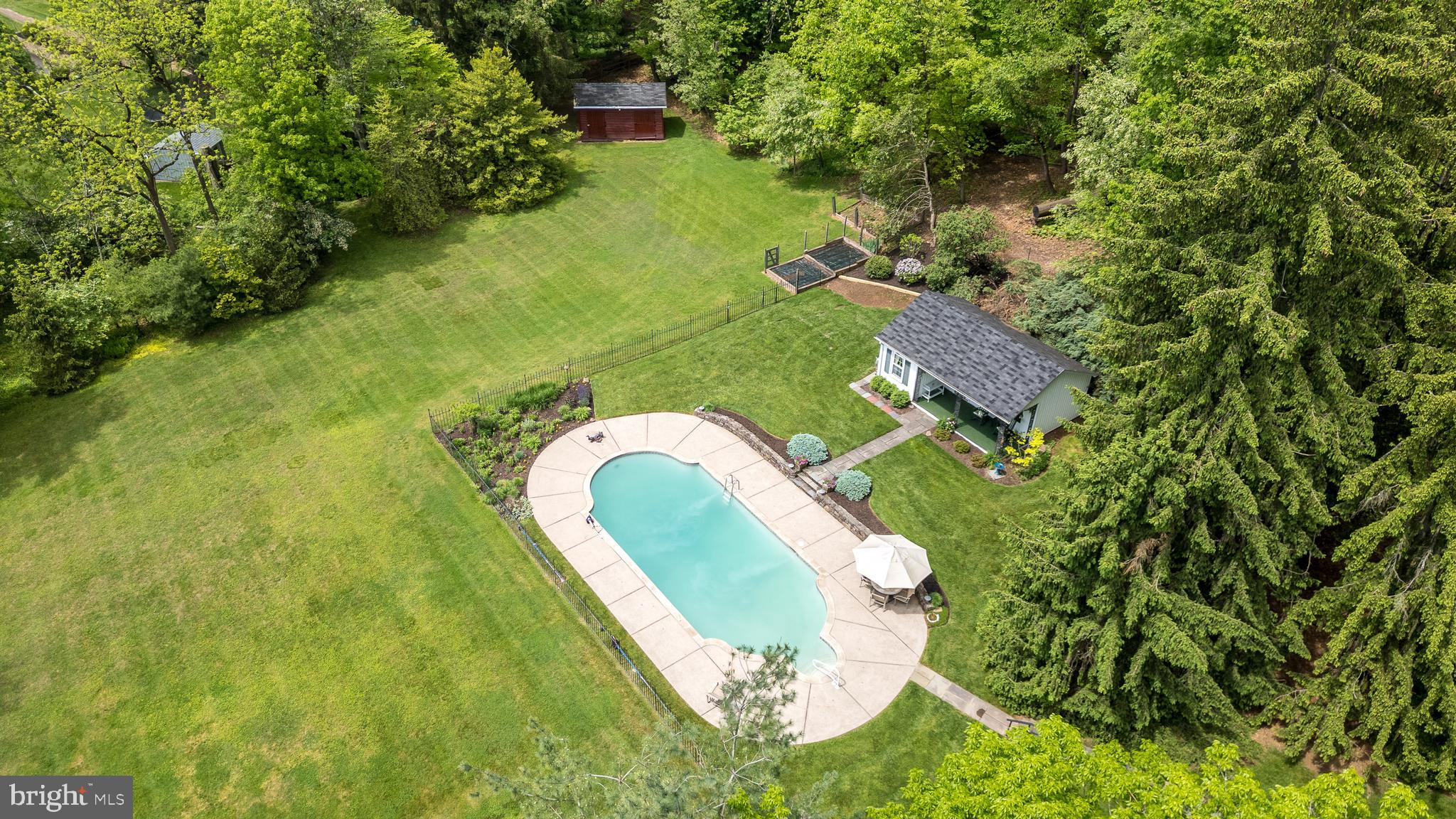 SPRING VALLEY - Land