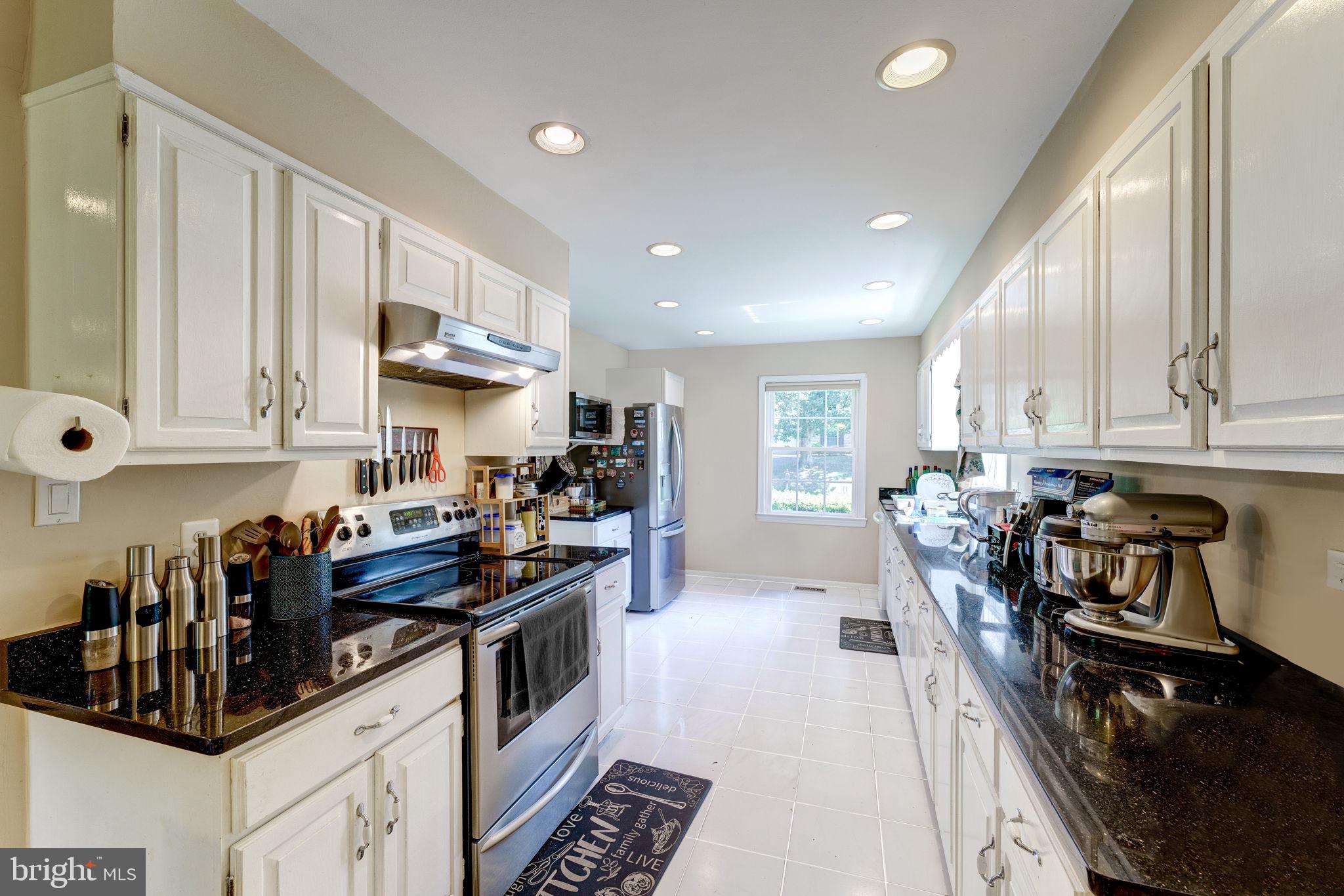 HERITAGE FARM - Residential Lease