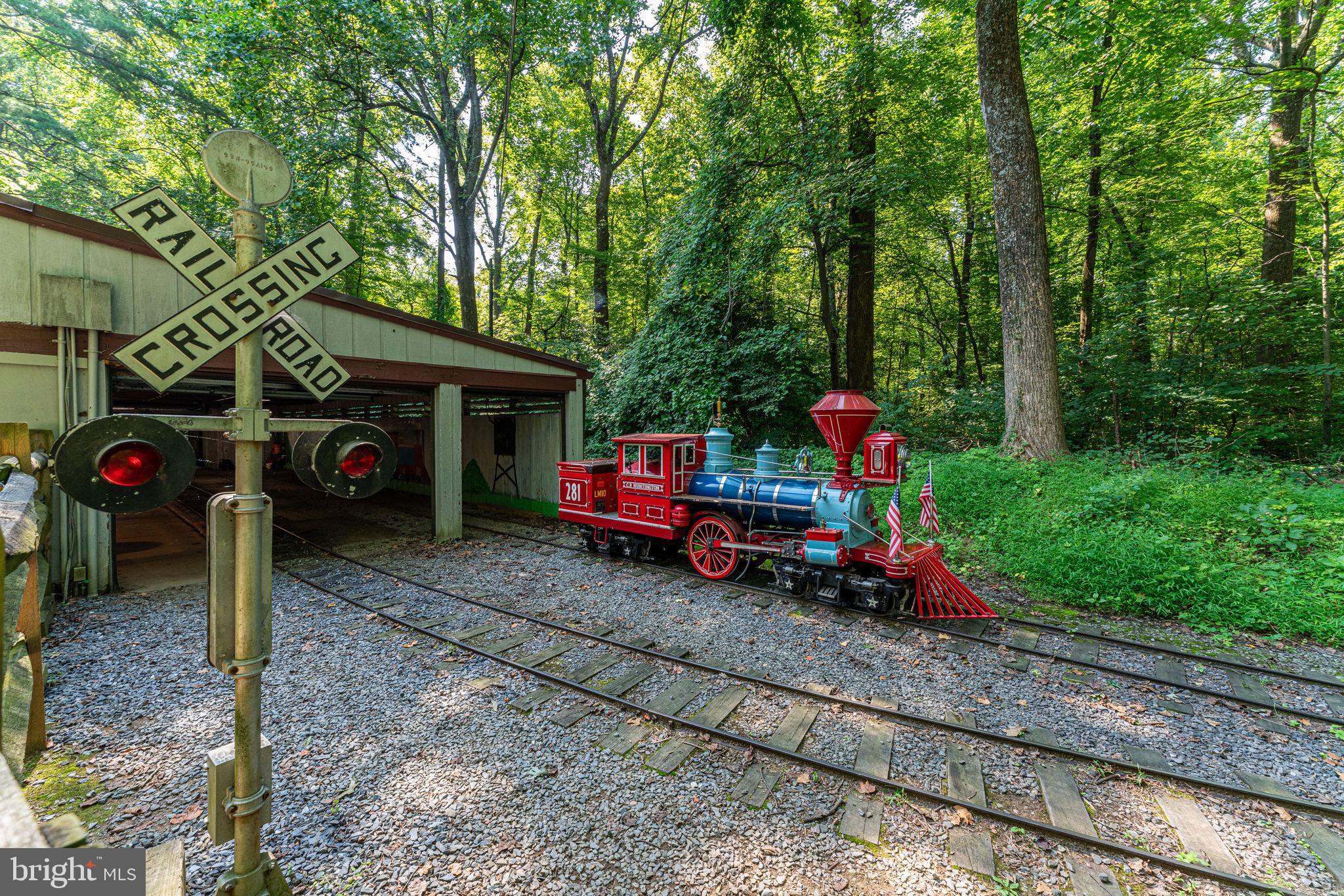 HERITAGE FARM - Residential Lease