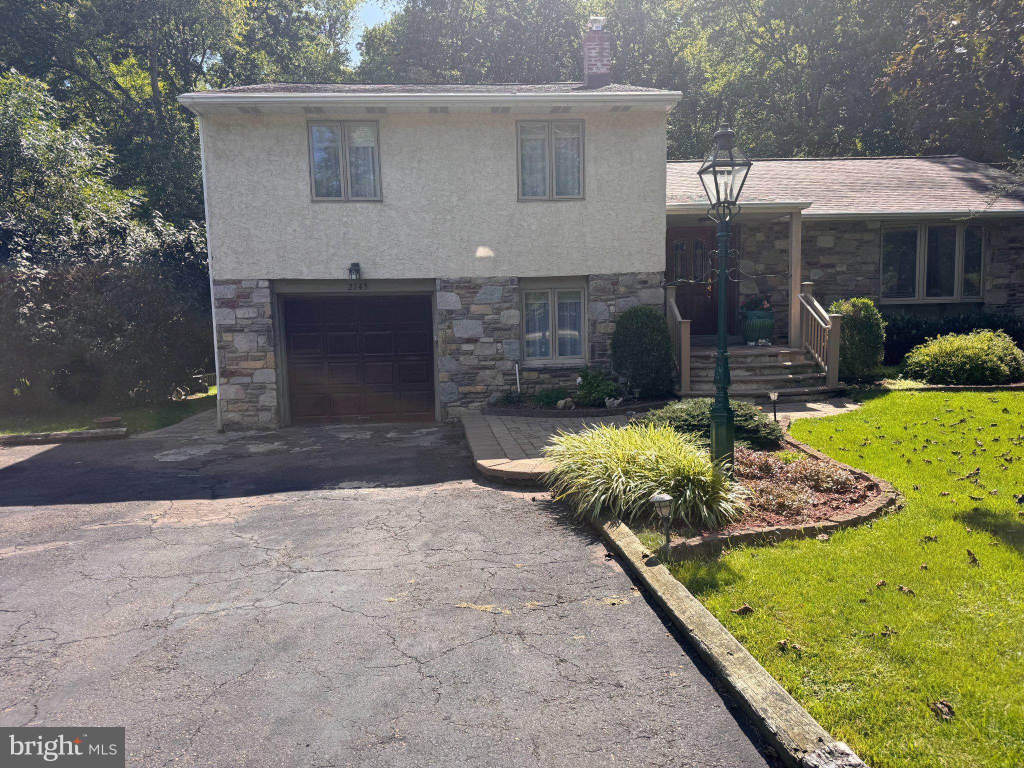 2145 EDGE HILL ROAD