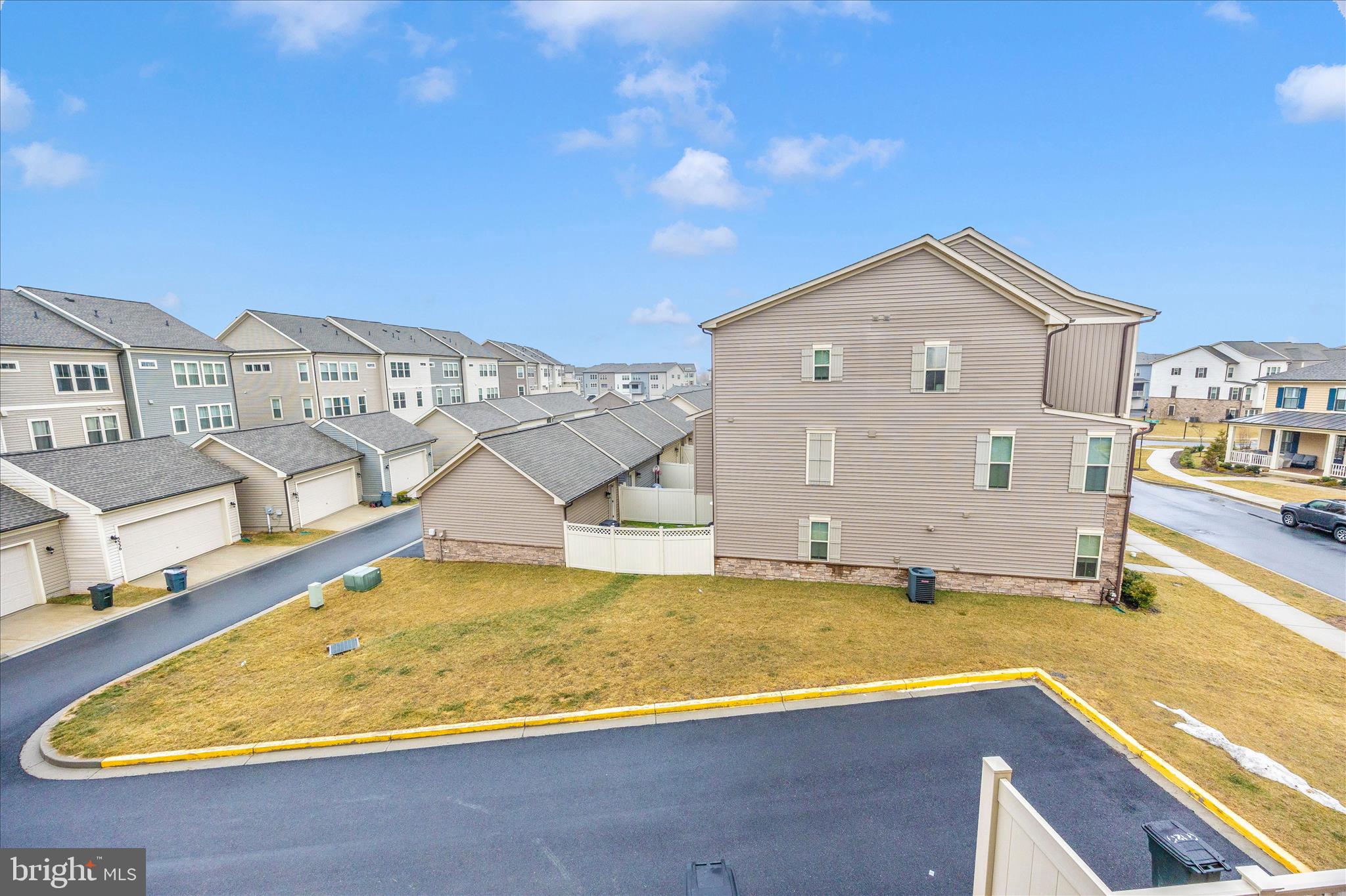 VILLAGES OF URBANA - Residential