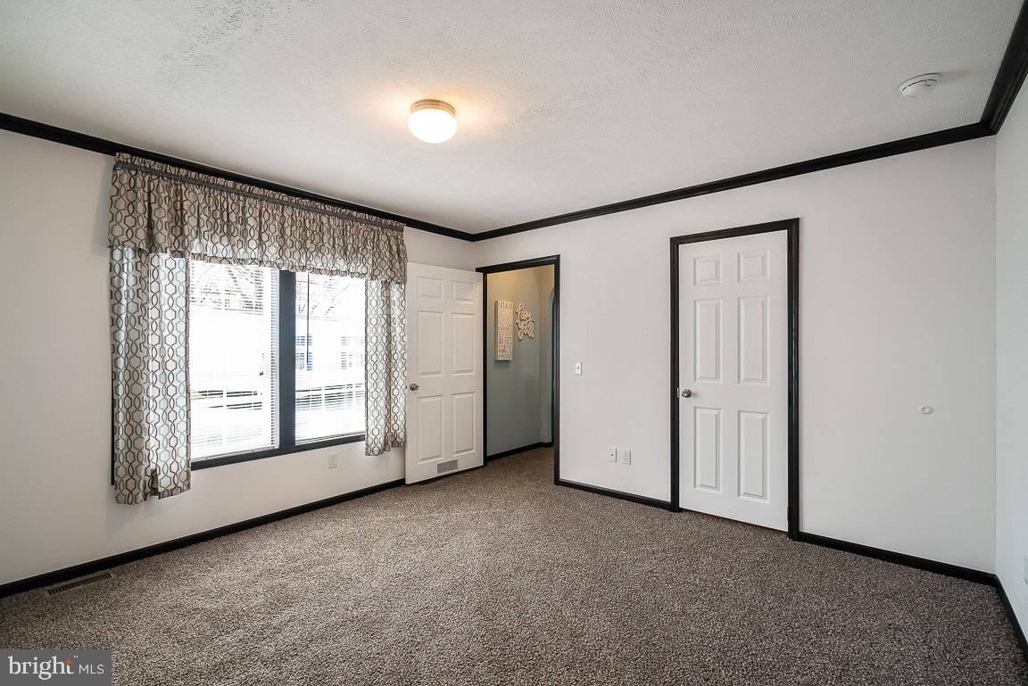 FOUR WAY MANOR - Residential