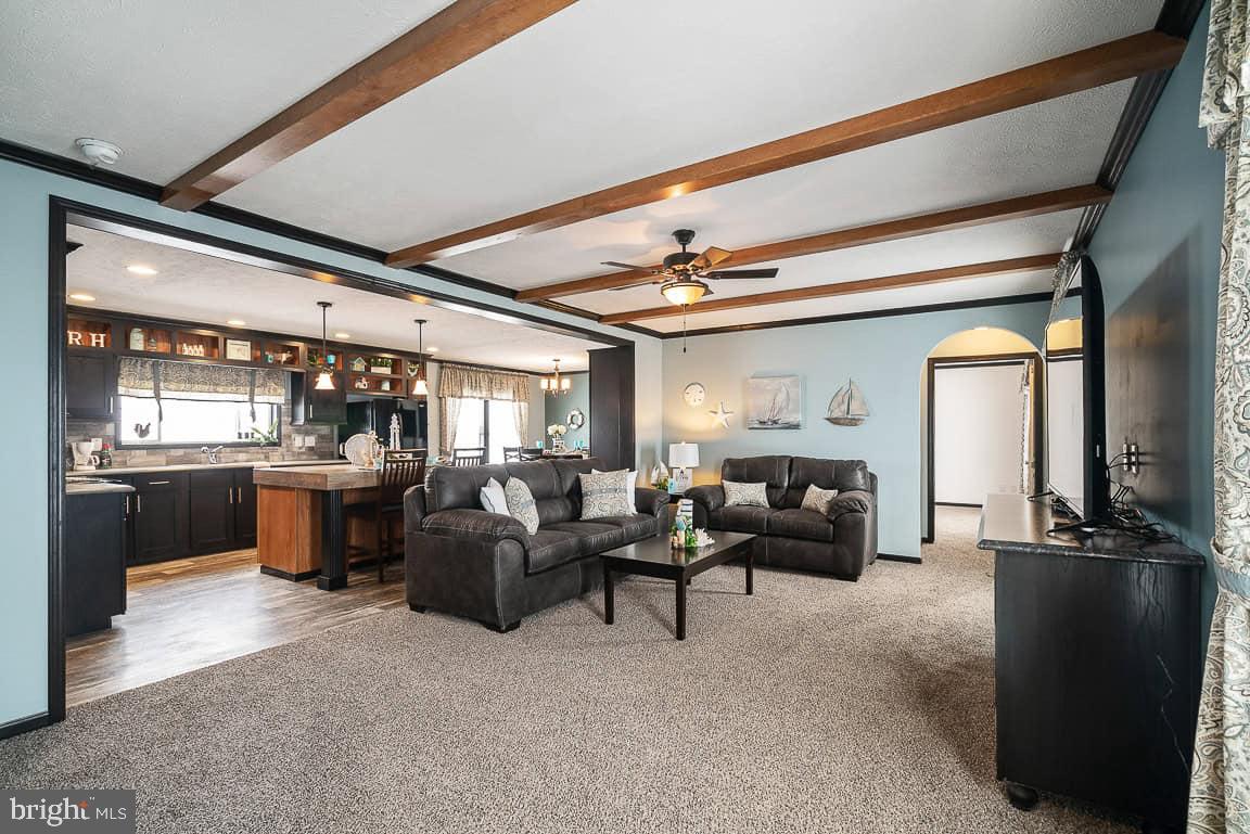 FOUR WAY MANOR - Residential