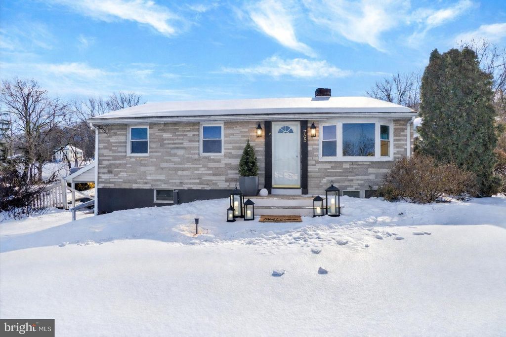 Photo of 765 Market Street, MOUNT WOLF, PA 17347 (MLS # PAYK2097230)