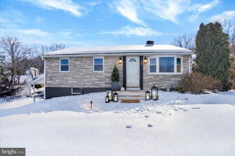 765 MARKET STREET MOUNT WOLF PA 17347