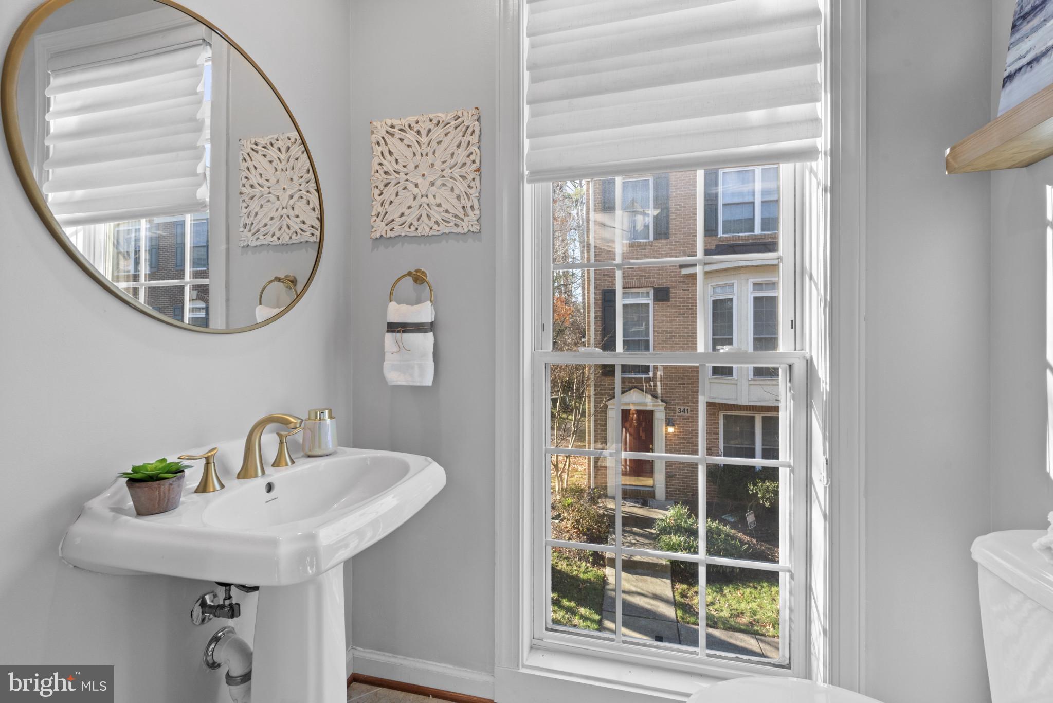 ADMIRALS VIEW - Residential