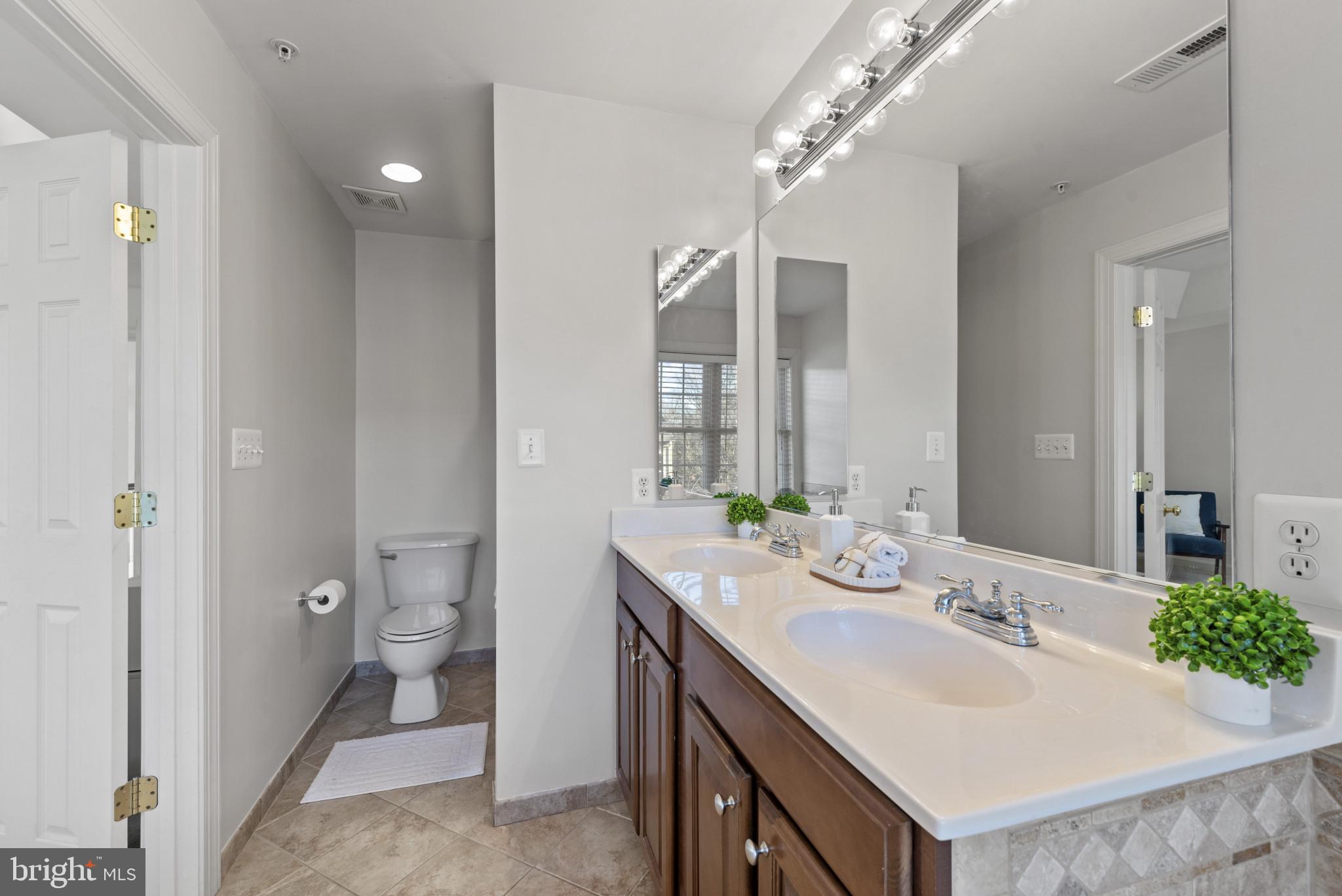 ADMIRALS VIEW - Residential