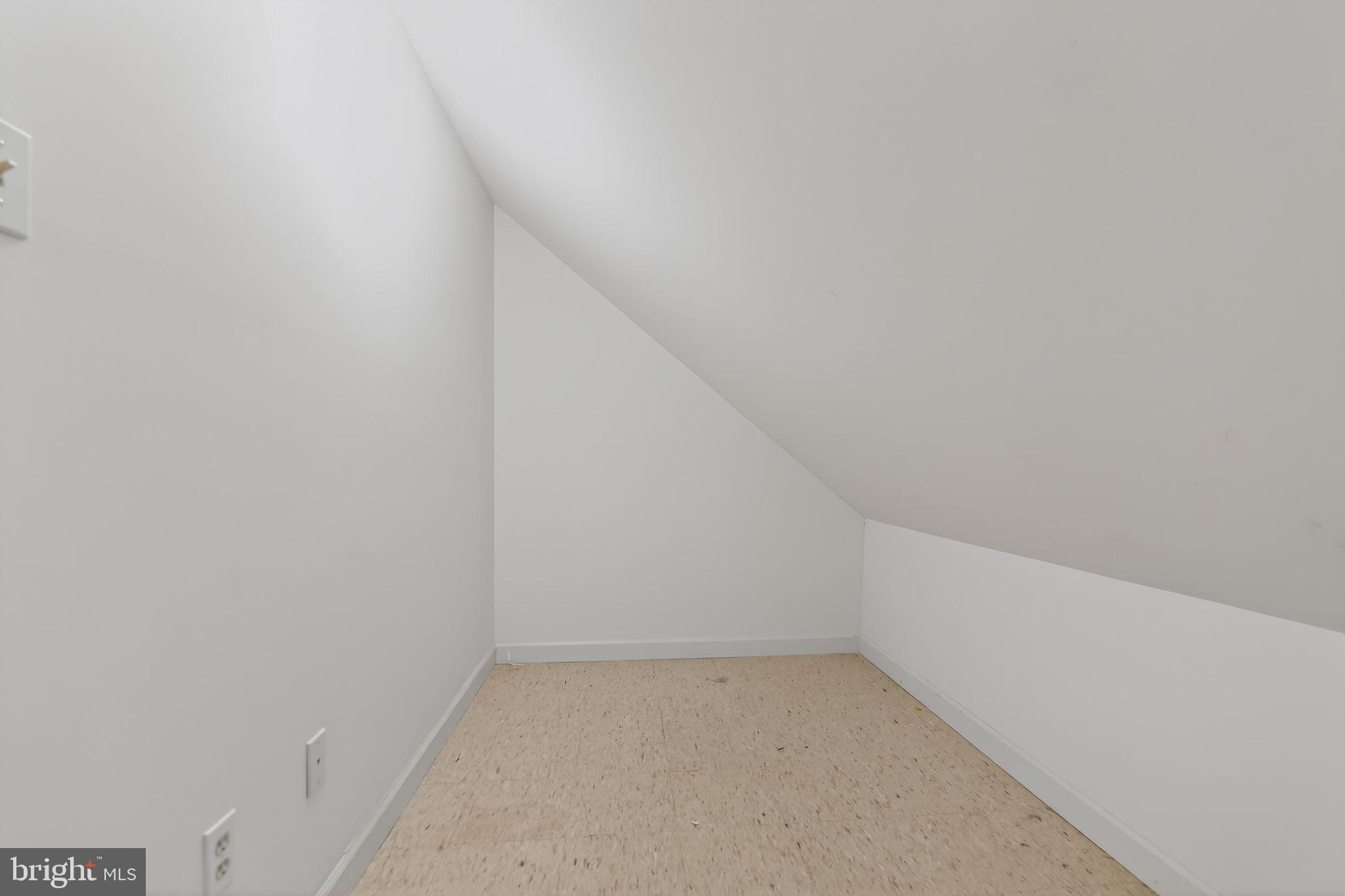 WORMANS MILL - Residential